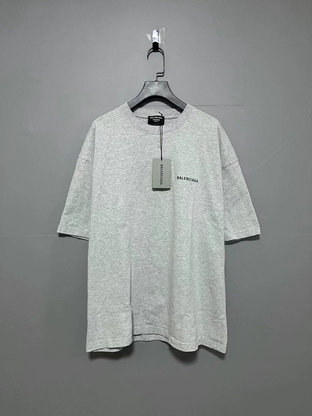 Balenciaga Balenciaga new front and rear logo short sleeves Size US L / EU 52-54 / 3 - 1 Thumbnail