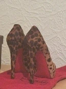 Christian Louboutin Christian Louboutin Daffodile pony-style calfskin heels Size US 5 / IT 35 - 4 Thumbnail