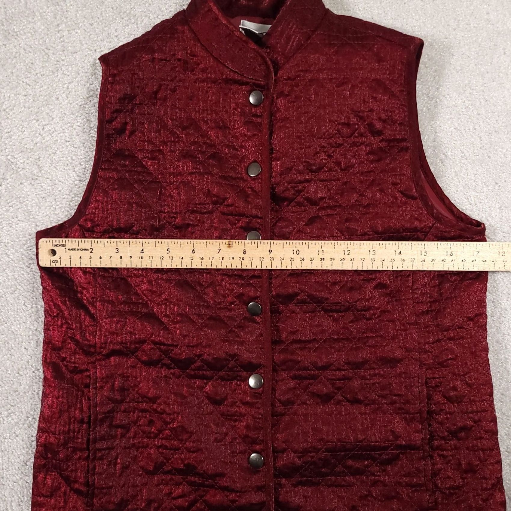 Vintage Chico's Quilted Vest Women’s Small Red Snap Front Band Collar Lined Layering Quilted Vest Regular Fit Sleeveless Mid-Length Vintage: No Size S / US 4 / IT 40 - 5 Thumbnail