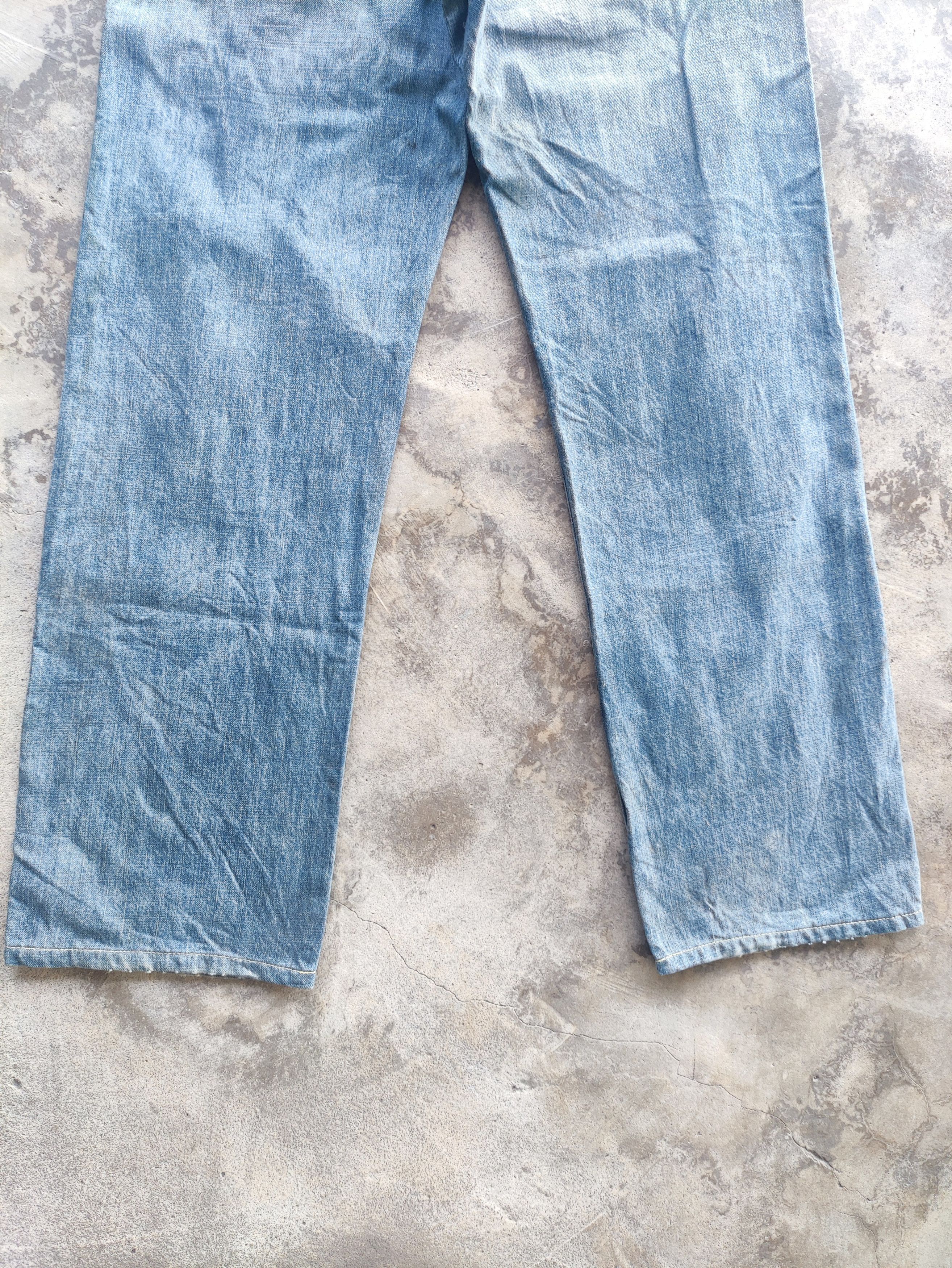 Levi's Vintage Levi's Baggy Jean Faded Distress Pants Size US 34 / EU 50 - 10 Thumbnail
