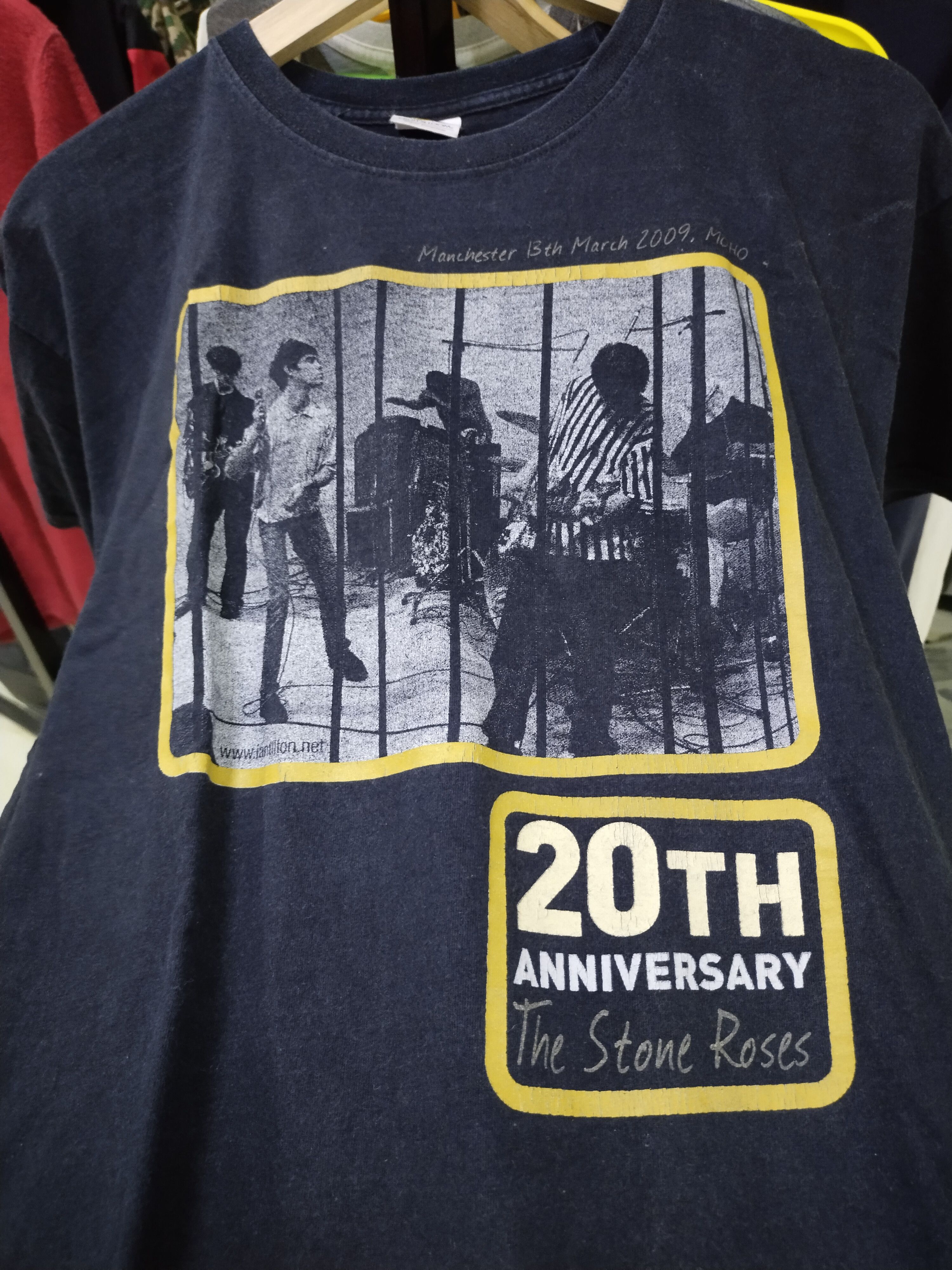 Band Tees Vintage The Stone Roses 20th Anniversary T Shirt Rare Size US L / EU 52-54 / 3 - 3 Thumbnail