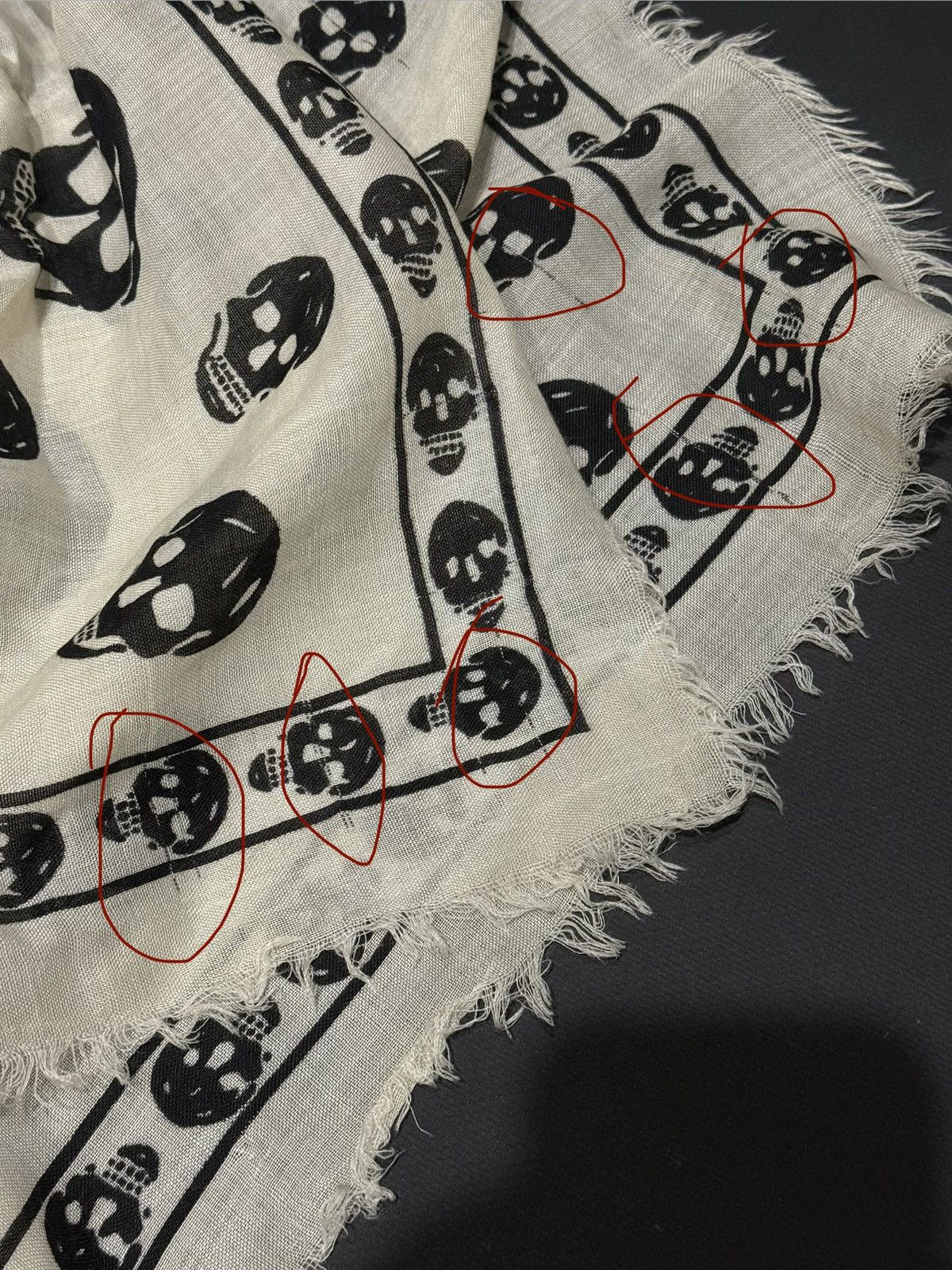 Alexander McQueen Alexander McQueen Skull Angel Scarf Size ONE SIZE - 12 Thumbnail
