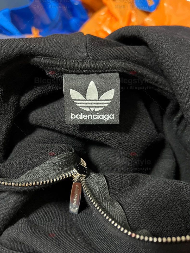 Balenciaga Balenciaga Embroidered Logo Zip-up Hooded Sweatshirt Jacke Size US M / EU 48-50 / 2 - 4 Thumbnail