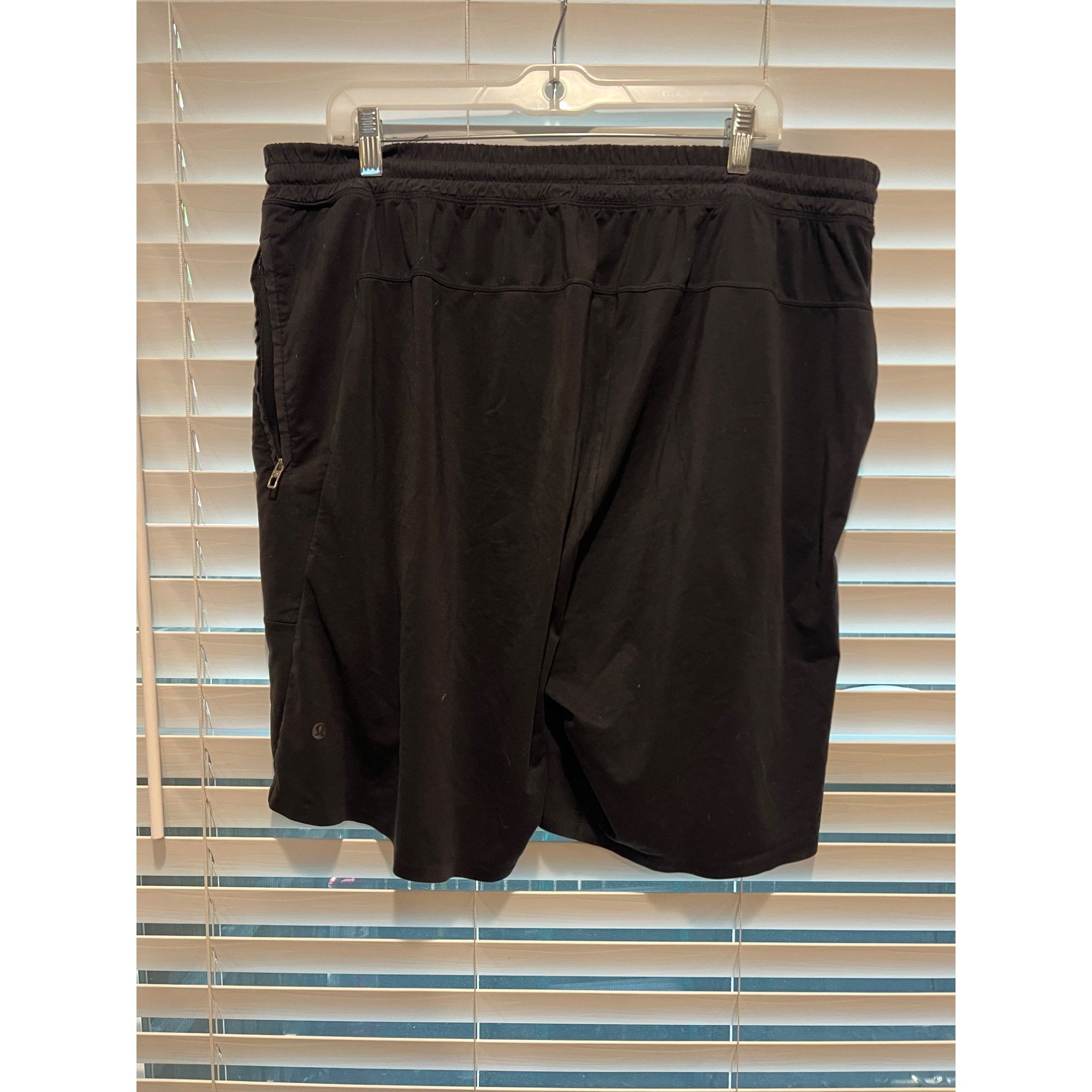 Lululemon Lululemon Mens Workout Shorts - Size XXL Size US 40 / EU 56 - 3 Thumbnail