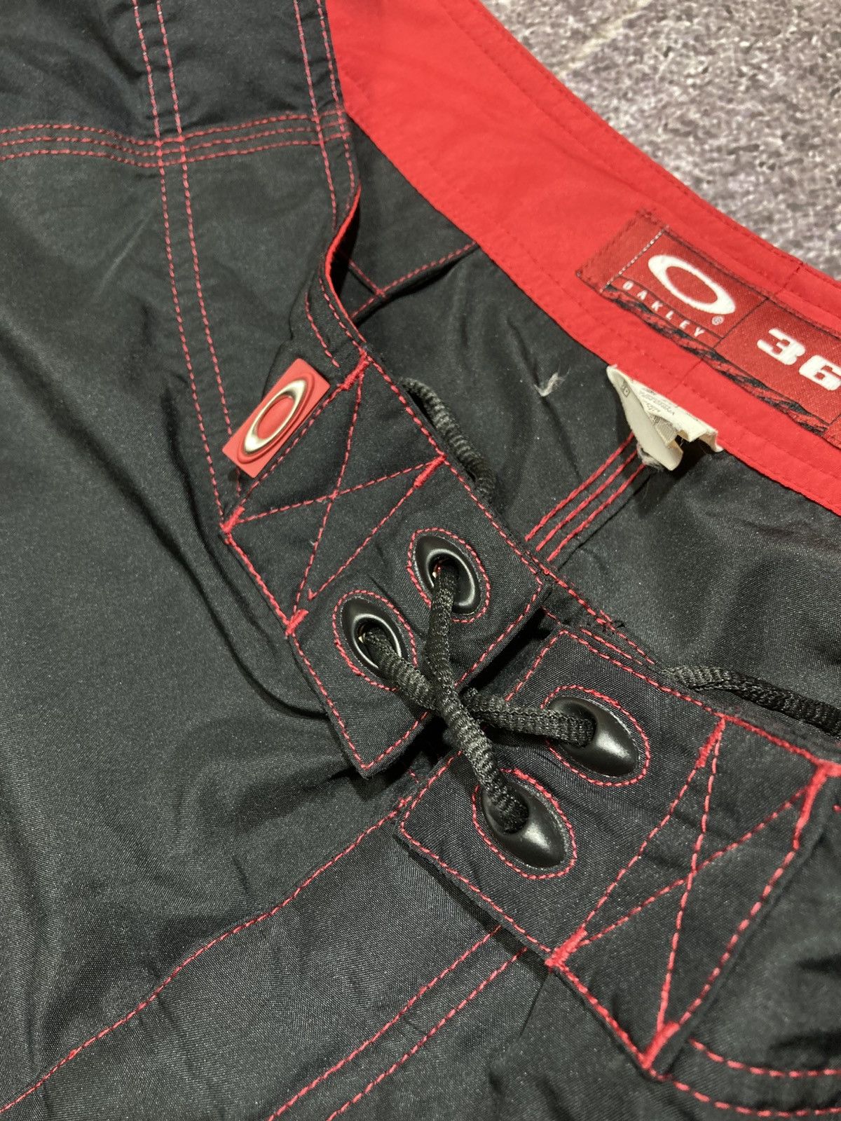 Oakley Vintage Oakley Shorts Big Logo Tactical Surfing Fire Y2K Size US 36 / EU 52 - 7 Thumbnail