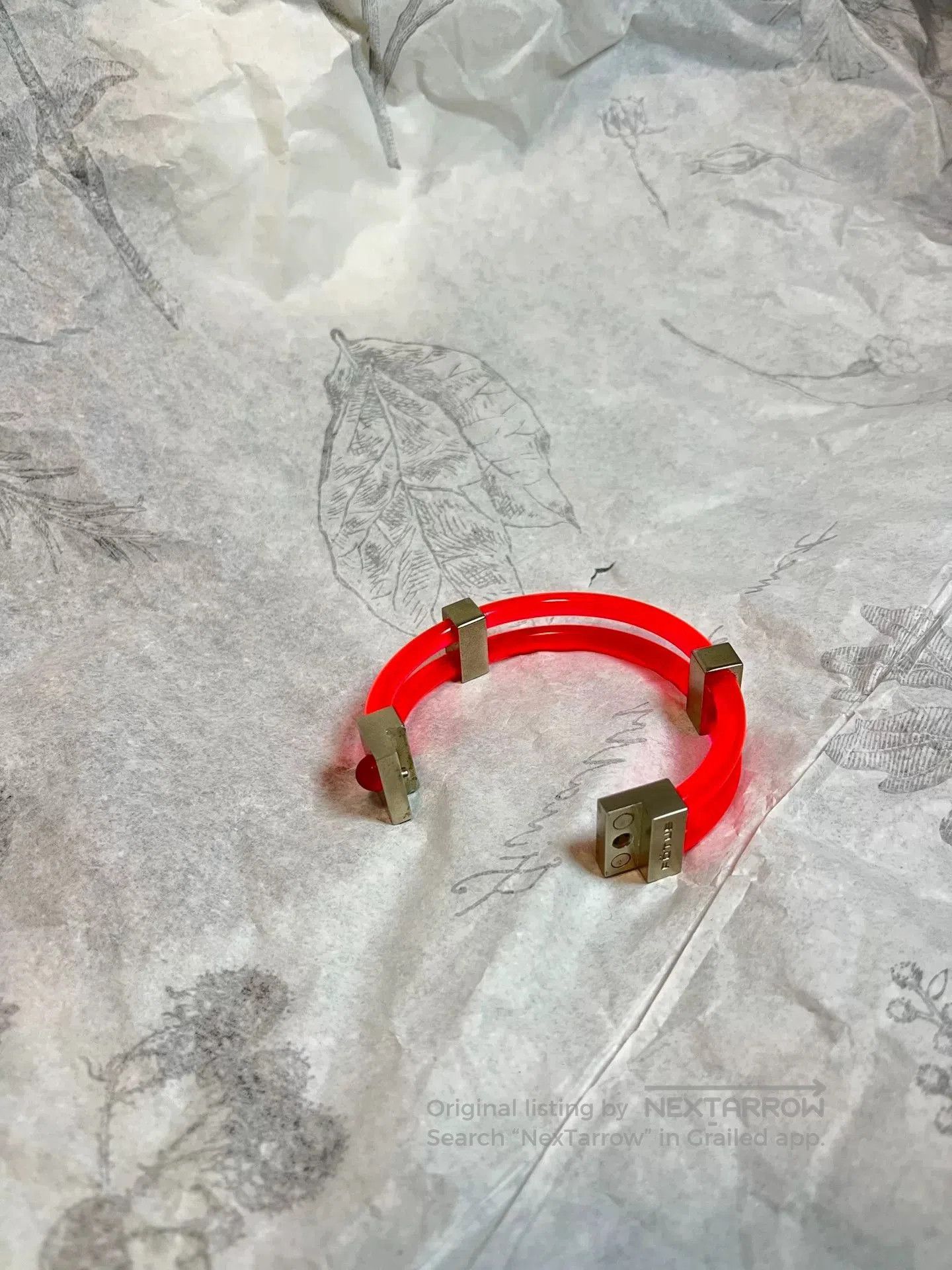 Fotus Fotus Fluorescent Pink Magnetic Bracelet. Size ONE SIZE - 5 Thumbnail