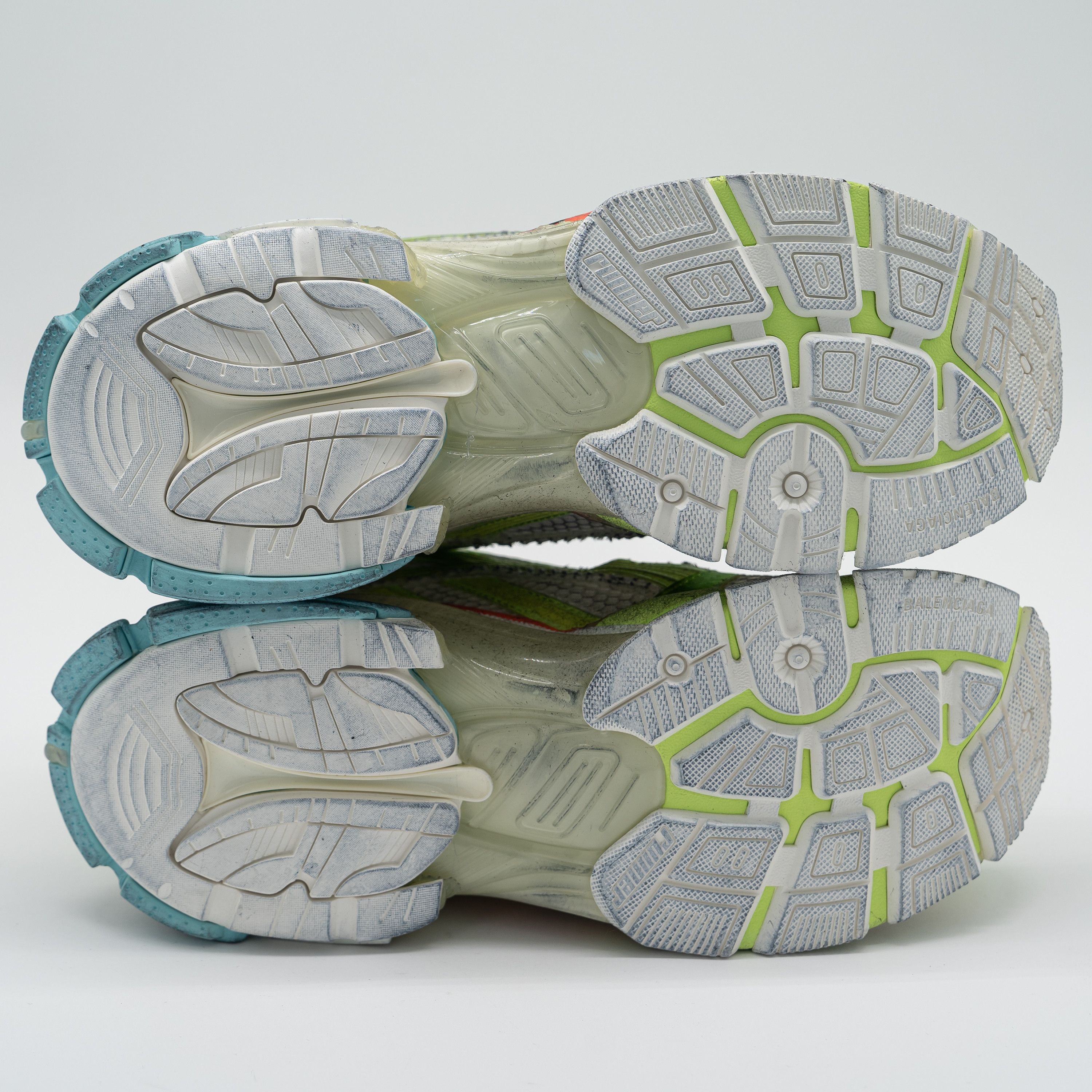 Balenciaga 41eu 8 US Balenciaga Runner Sneakers White Neon Green Yellow Size US 8 / EU 41 - 6 Thumbnail