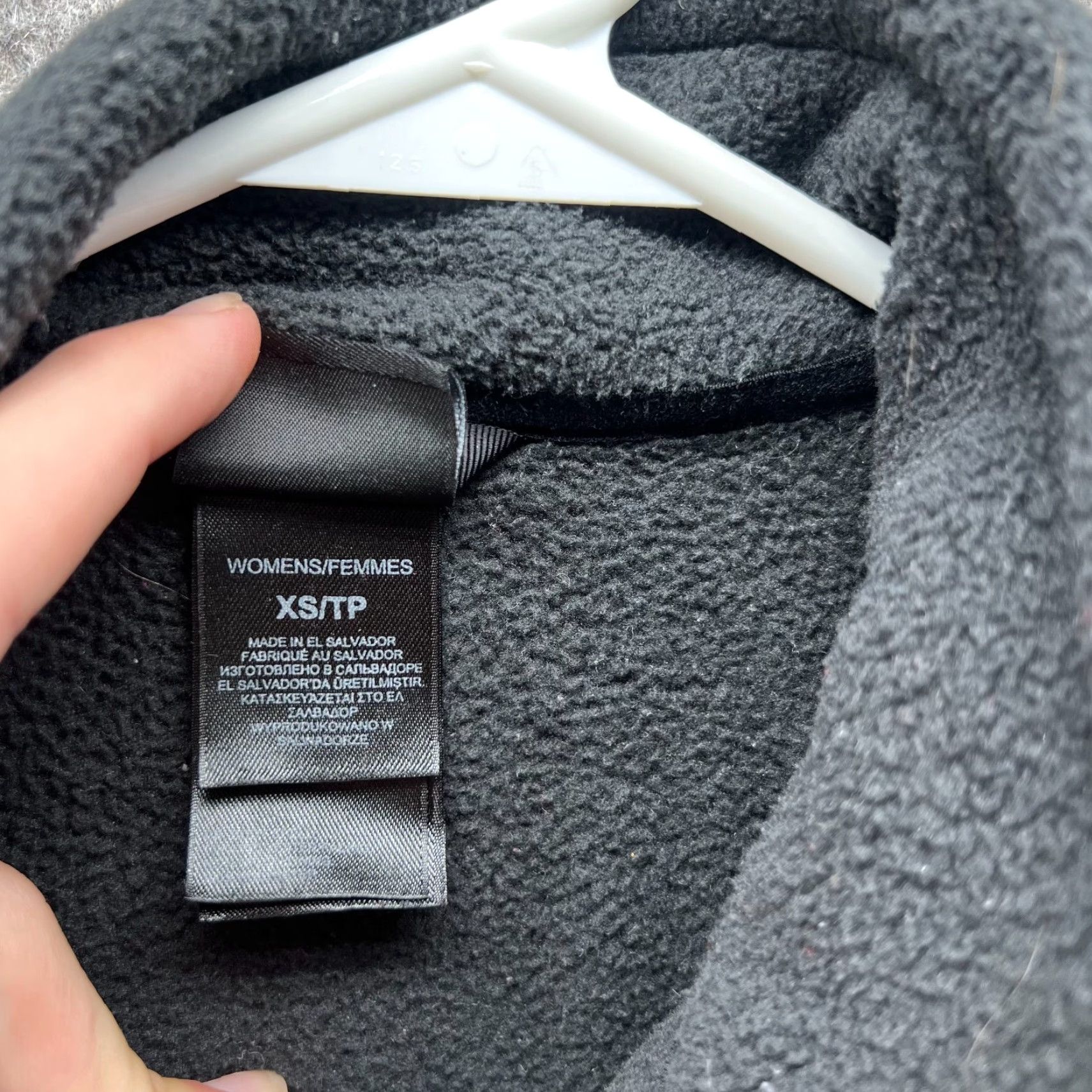 The North Face VINTAGE The North Face Vest Women XS Polartec Black Full Zip Sleeveless Fleece Size XS / US 0-2 / IT 36-38 - 6 Thumbnail