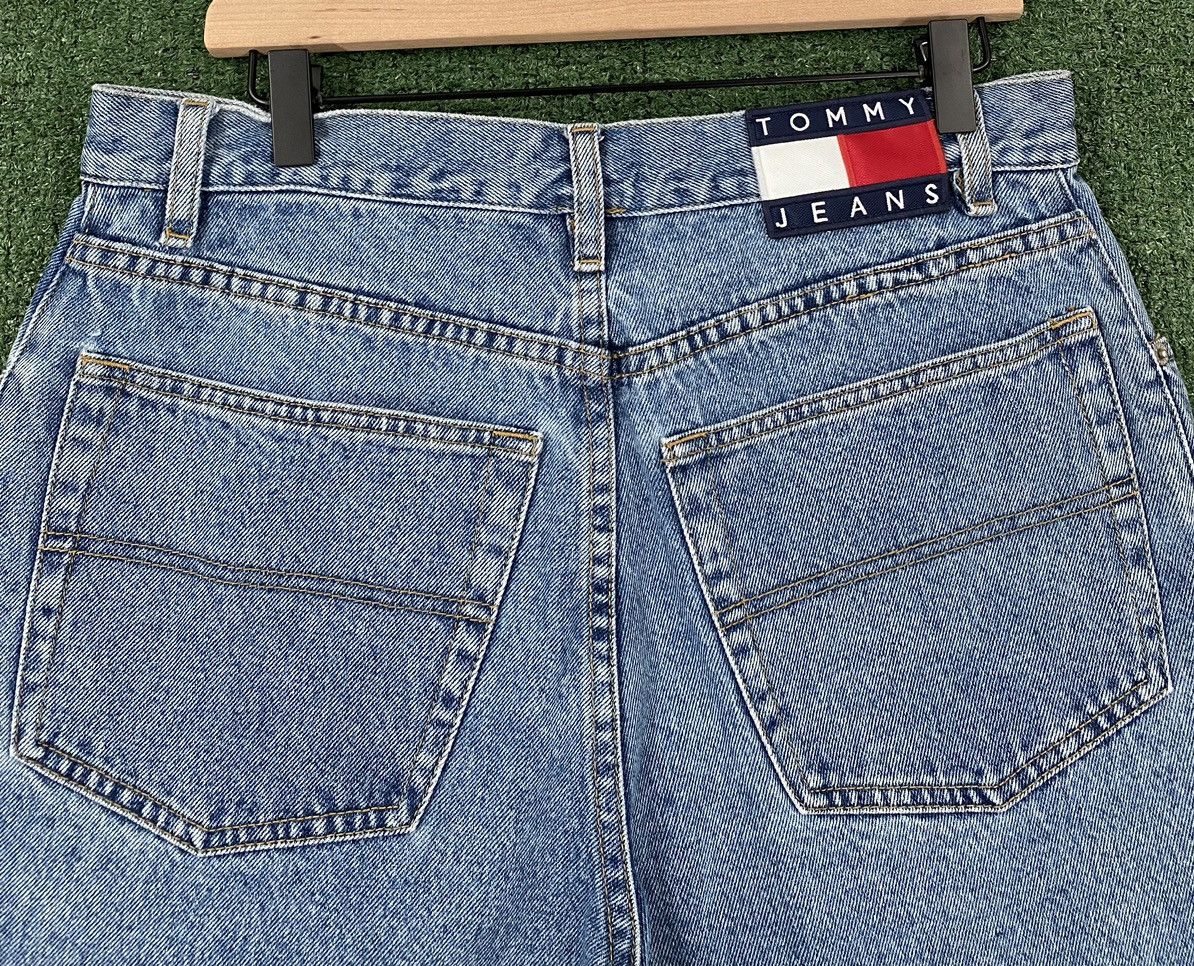 Tommy Hilfiger Vintage Y2K Tommy Hilfiger Flag Patch Jean Shorts Jorts Size US 32 / EU 48 - 2 Thumbnail