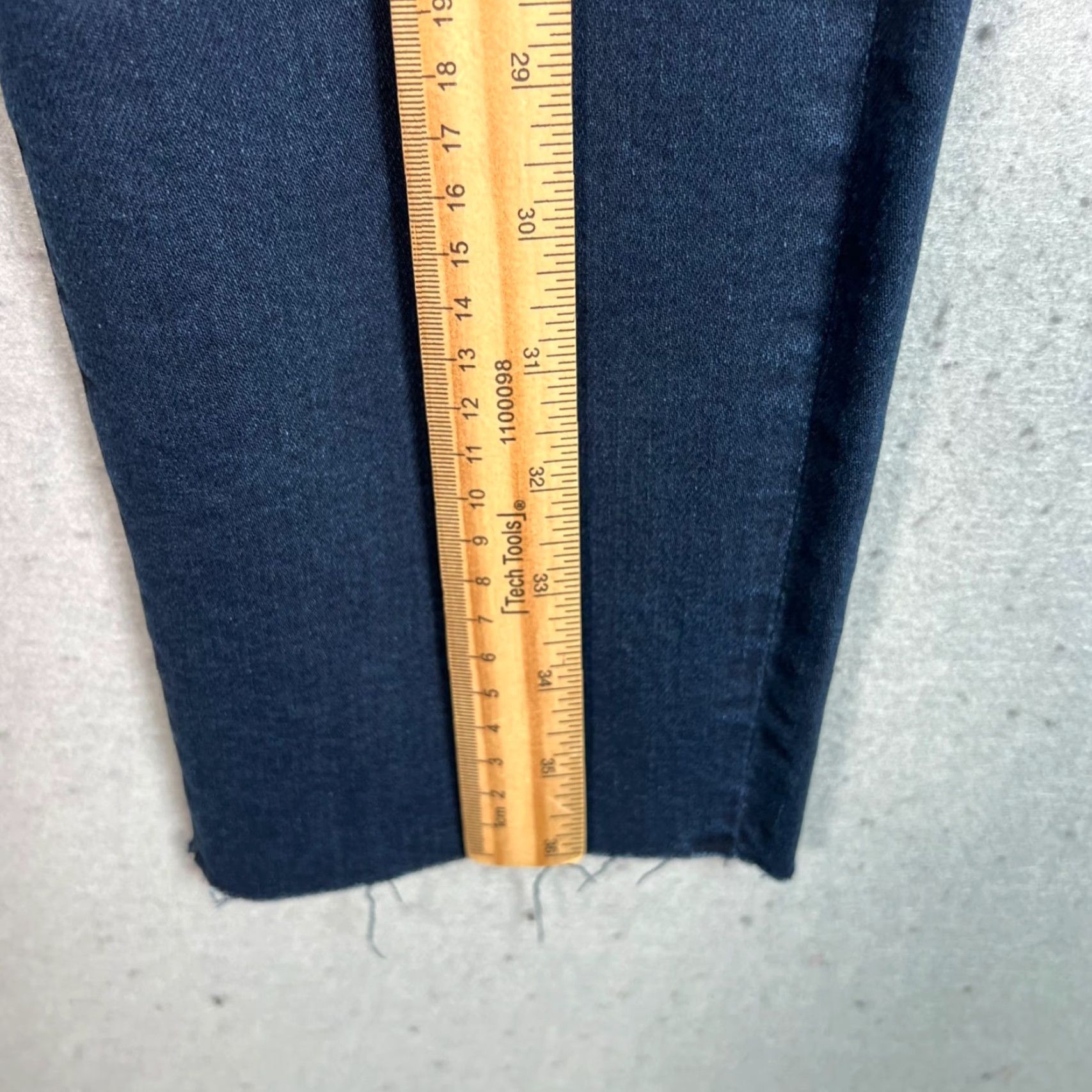 Edwin Edwin Womens 28 Dark Wash Tapered Leg Jeans Cotton Blend Denim Raw Hem Jeans Size 28" / US 6 / IT 42 - 7 Thumbnail