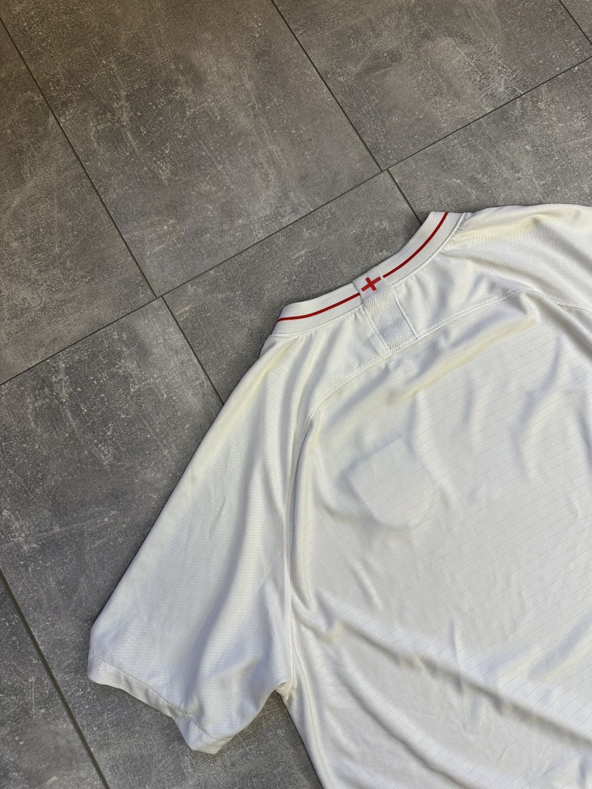 Nike Men’s Nike soccer jersey England white tee Size US XXL / EU 58 / 5 - 15 Thumbnail