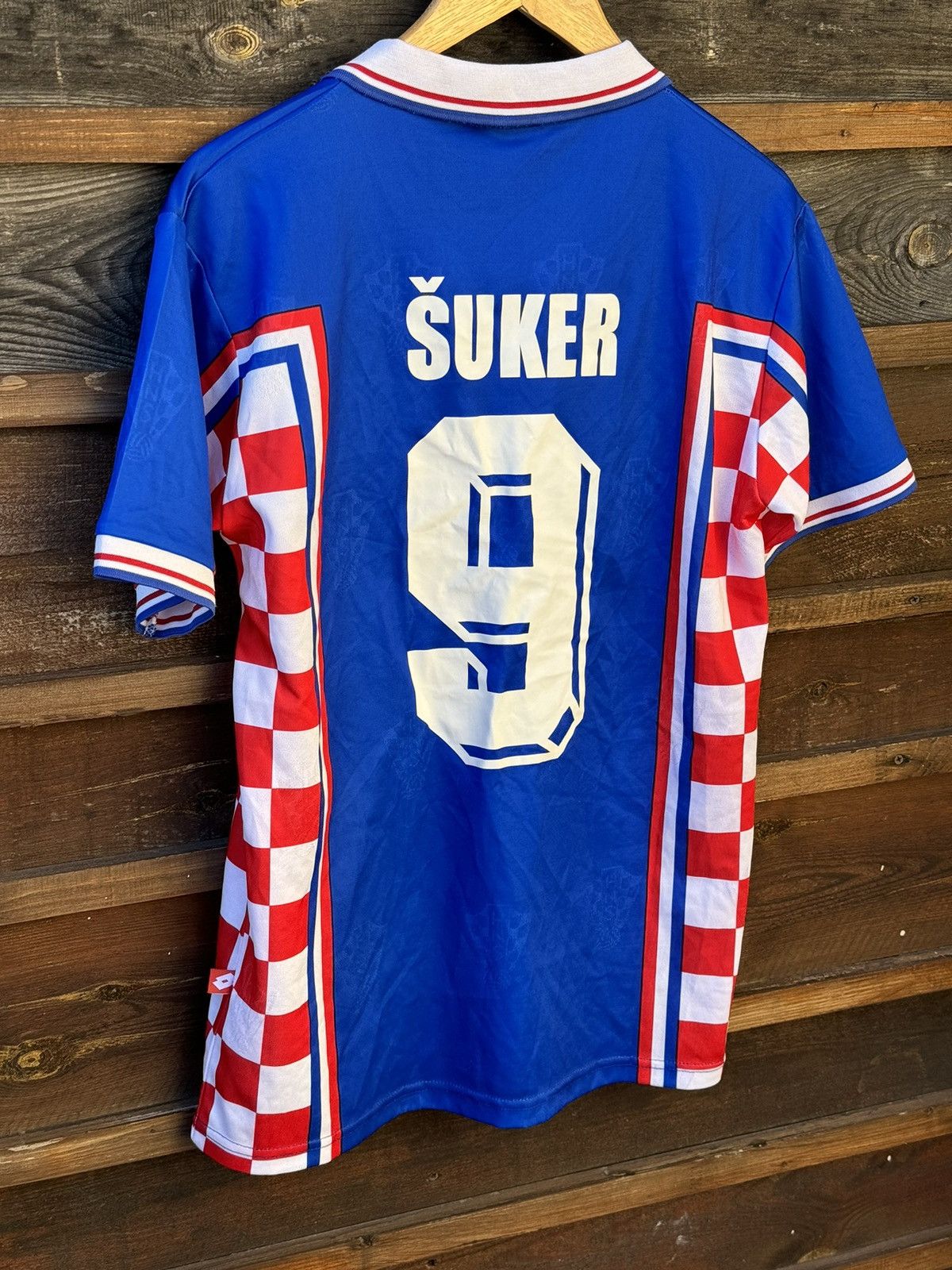 Lotto Sport 1998 Lotto Croatia #9 Suker vintage rare soccer jersey Size US M / EU 48-50 / 2 - 14 Thumbnail
