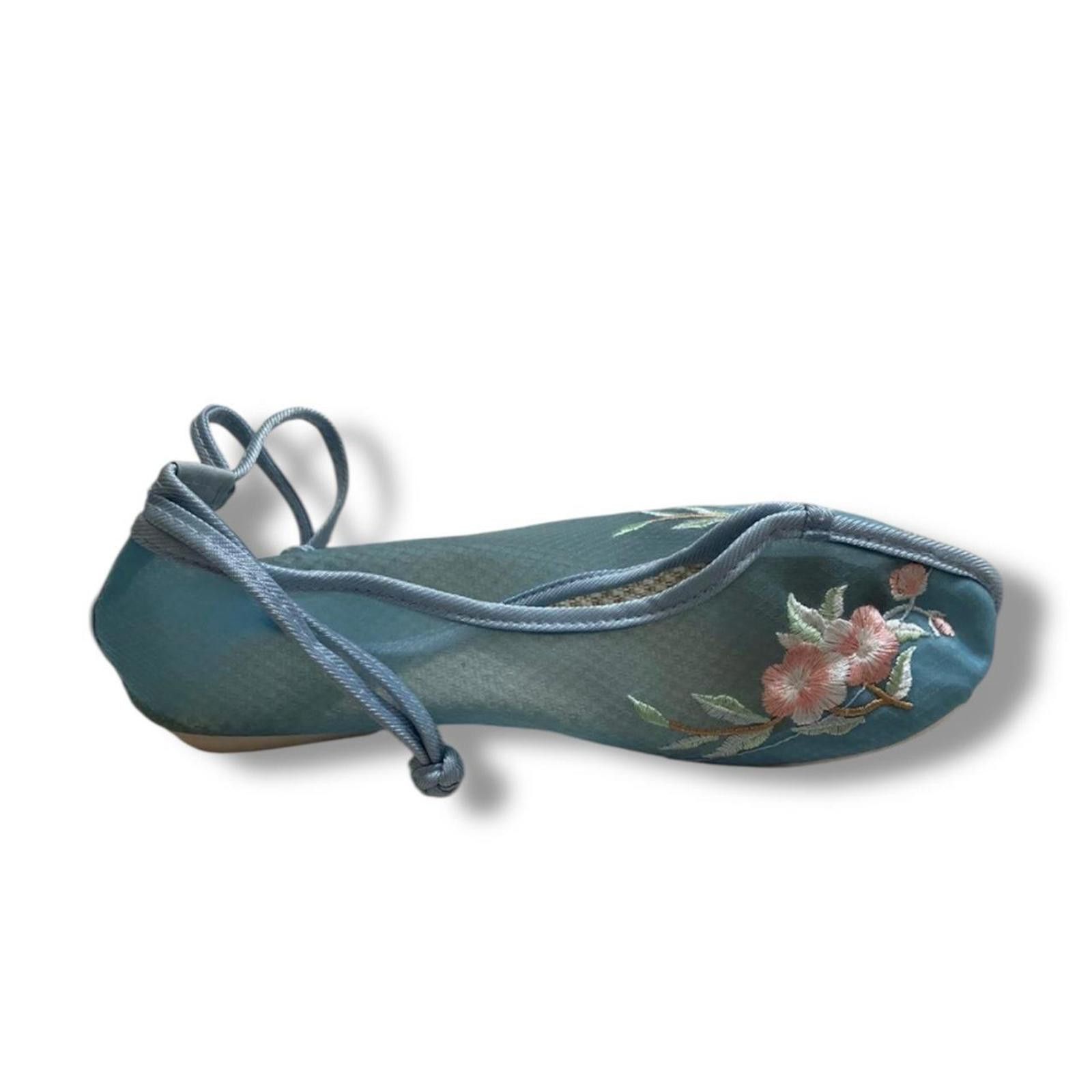 Other Chinese style whimsy core coquette embroidery ballet flats Size US 7 / IT 37 - 4 Thumbnail
