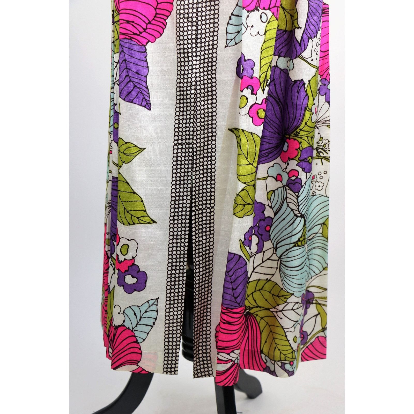 Vintage Vintage 1960s Keyloun Geometric Floral Print Maxi SM/Med Size S / US 4 / IT 40 - 6 Thumbnail