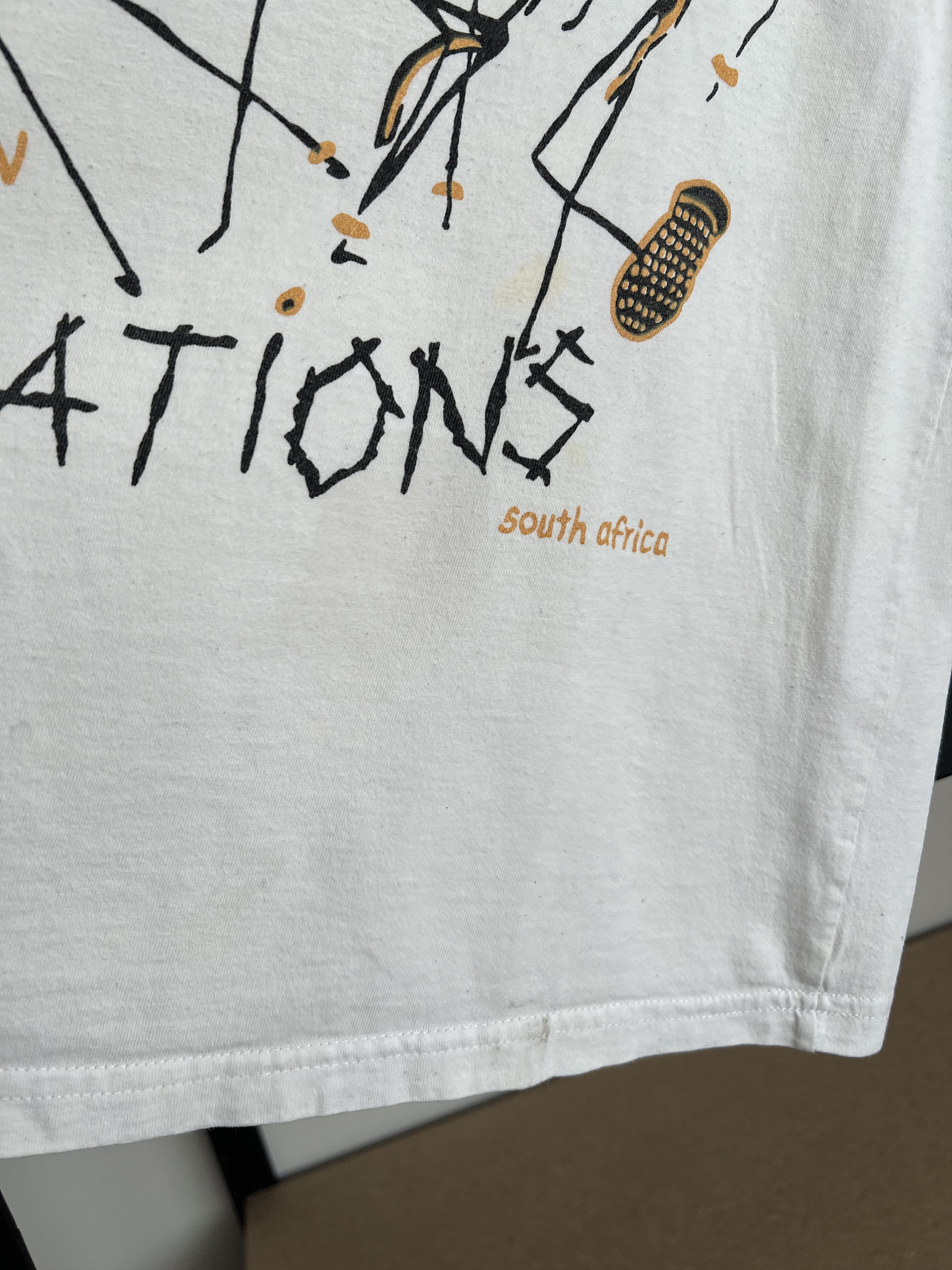 Arts & Science Vintage African Vibrations Cape Town South Africa Art Tshirt Size US S / EU 44-46 / 1 - 10 Thumbnail