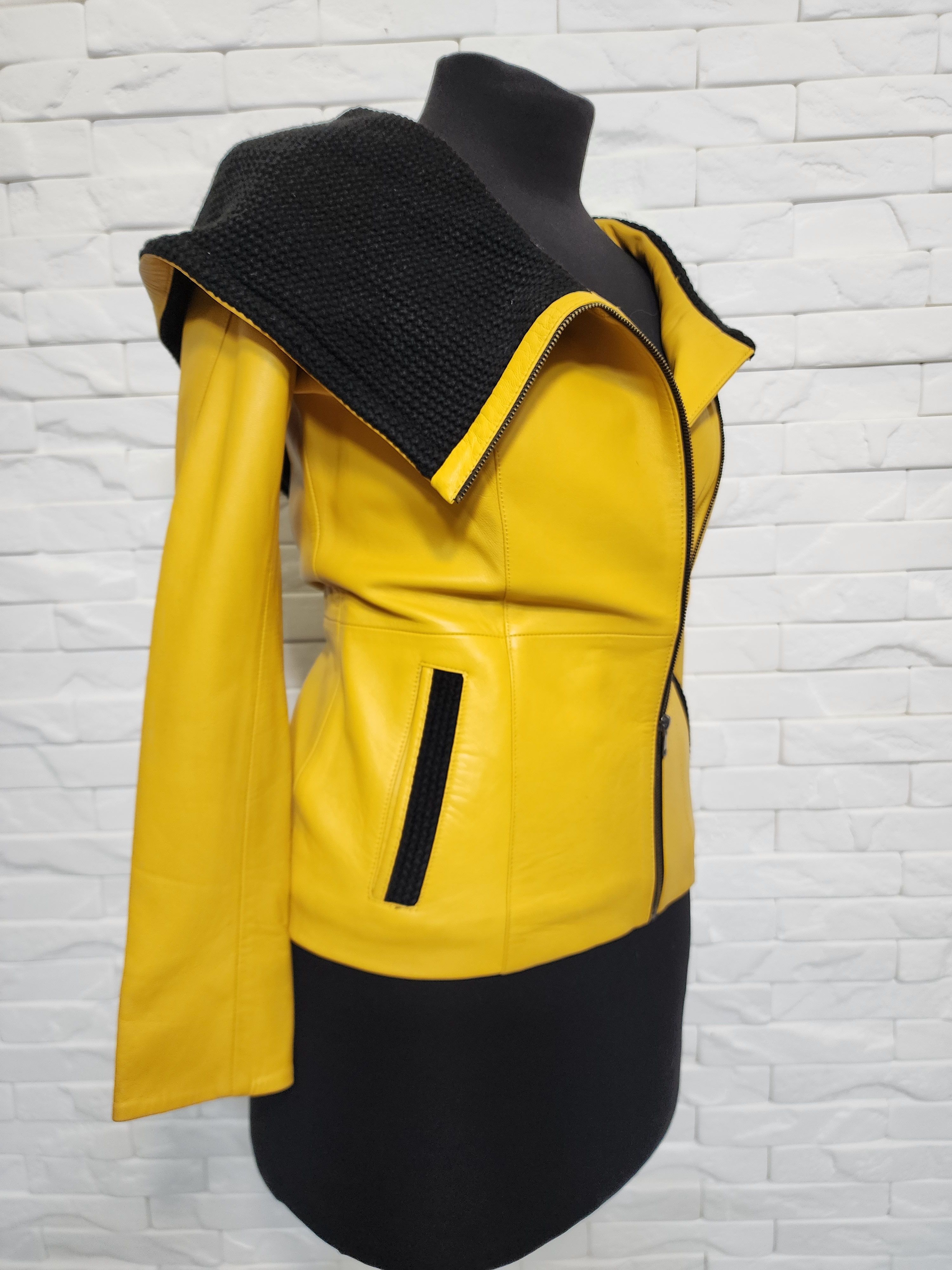 Genuine Leather Yellow Leather Hooded Jacket: Women's Sport Coat Size M / US 6-8 / IT 42-44 - 4 Thumbnail