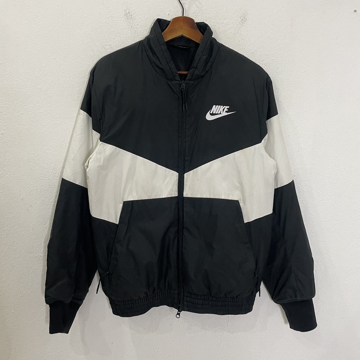 Nike Vintage Nike Big Logo Jacket Size US M / EU 48-50 / 2 - 8 Thumbnail