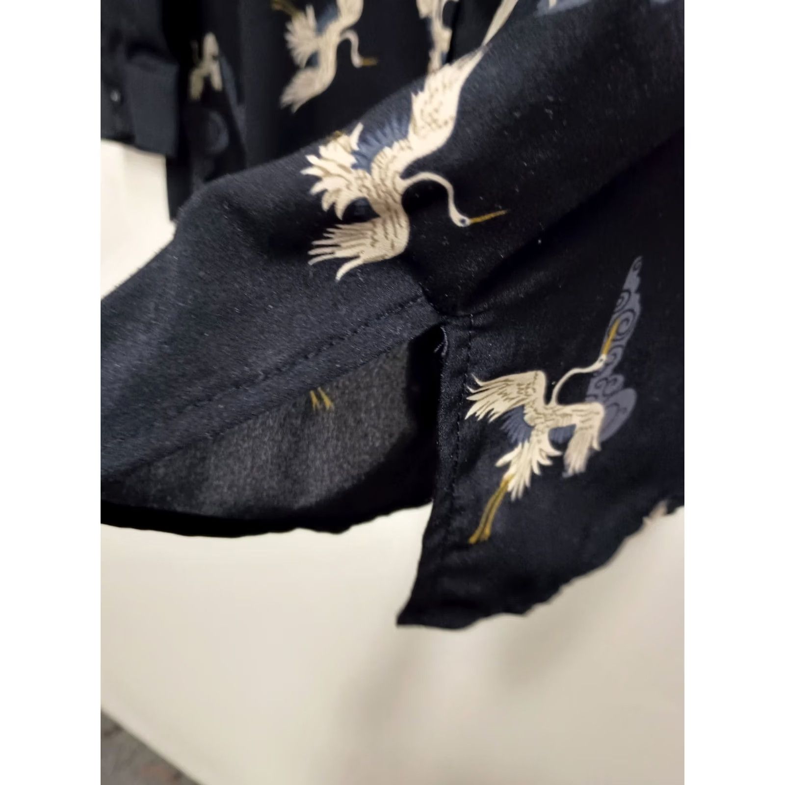 Vintage T Tahari Blouse Navy Crane Print Long Sleeve Size 3X Office Carrier Top Womens Size XXL / US 16-18 / IT 52-54 - 7 Thumbnail