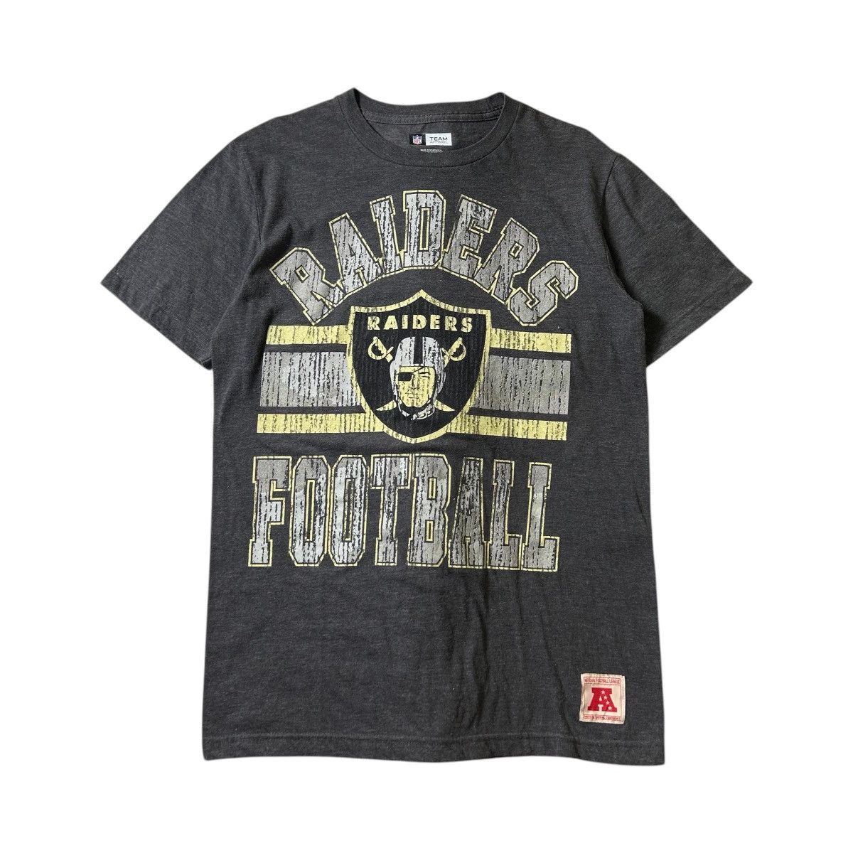 NFL Raiders NFL Football Graphic Tee Size US M / EU 48-50 / 2 - 1 Thumbnail