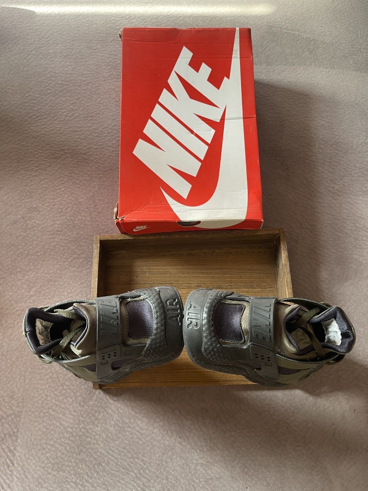 Nike Nike Air Huarache Olive/Black Size US 12 / EU 45 - 6 Thumbnail