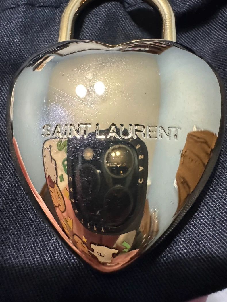 Yves Saint Laurent saint laurent Love gold padlock 2501-Nextarrow Size ONE SIZE - 6 Thumbnail