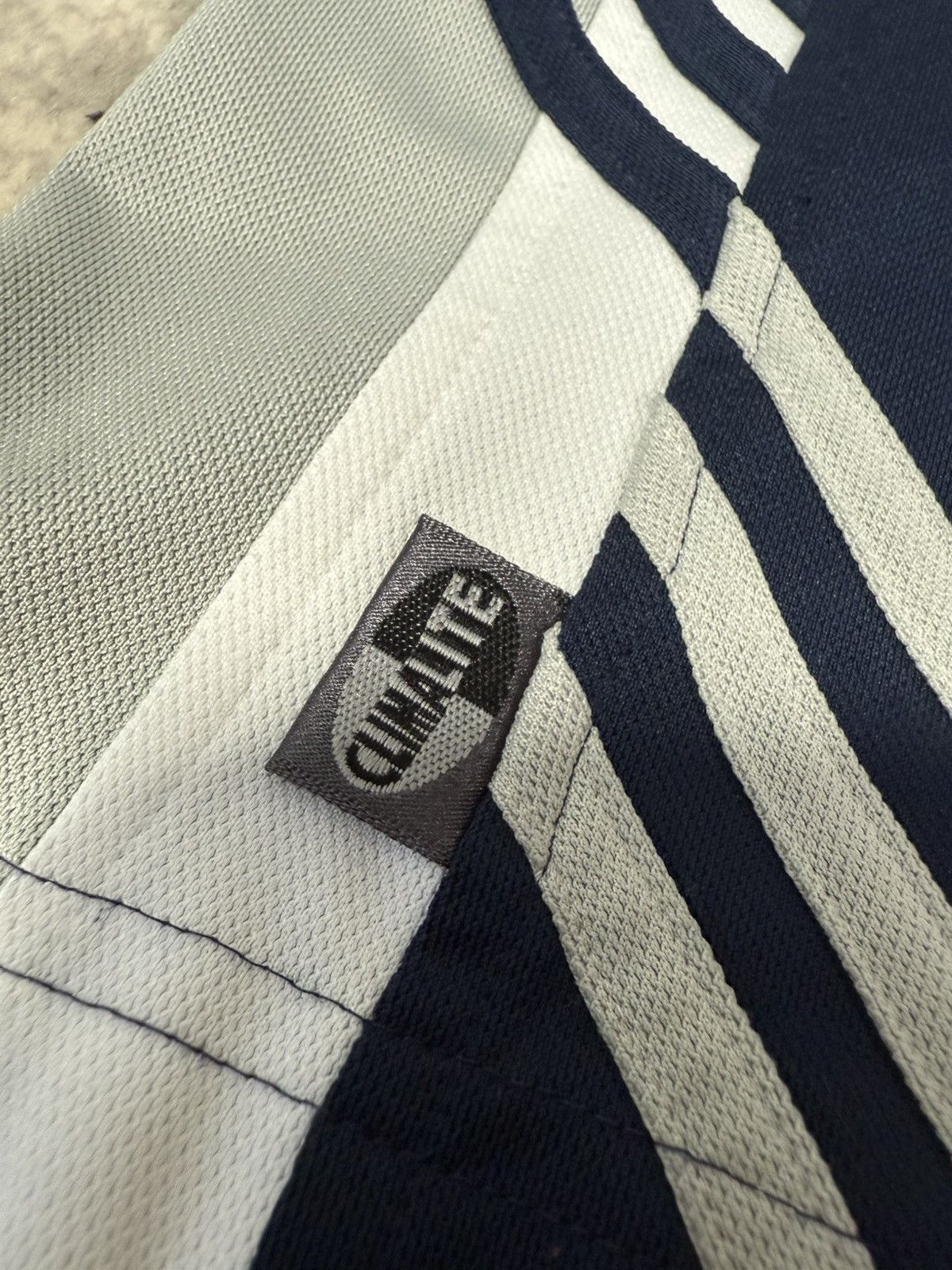 Adidas Vintage Y2K Adidas Climalite Basketball Sweat Shorts Size US 34 / EU 50 - 5 Thumbnail