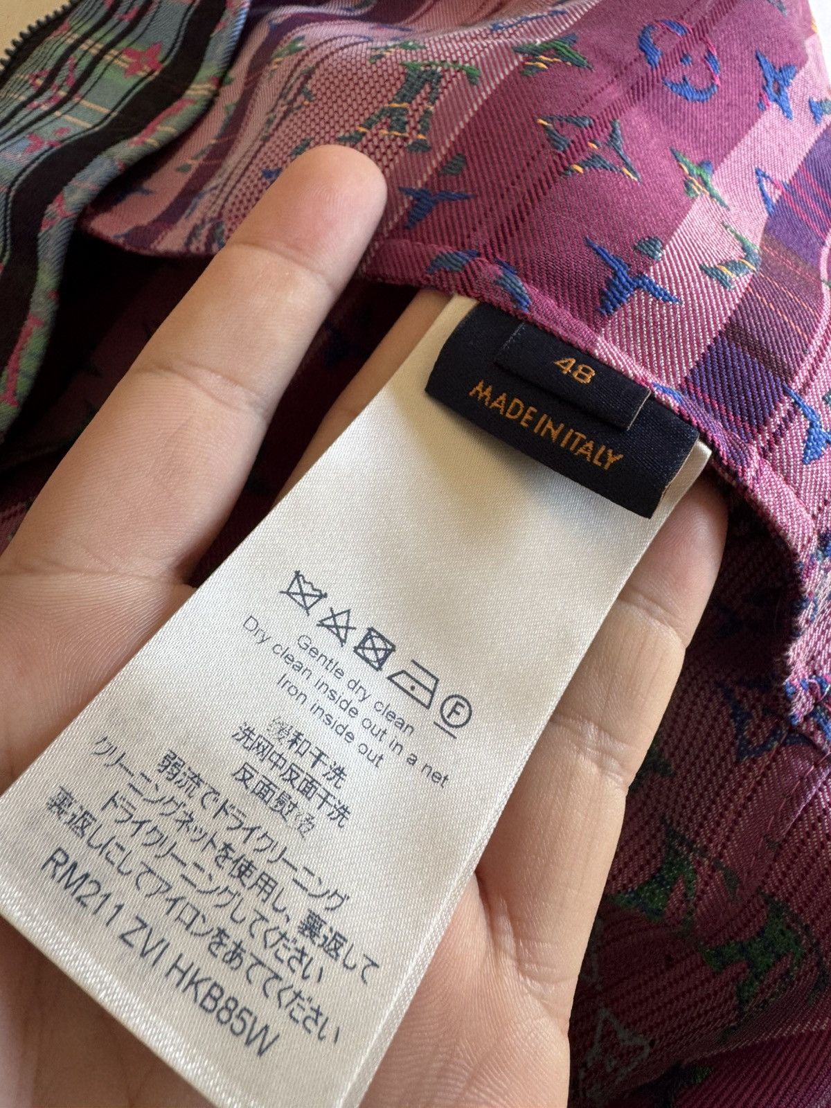Louis Vuitton Louis Vuitton Multicolor Plaid & Pink Monogram Windbreaker Size US L / EU 52-54 / 3 - 5 Thumbnail