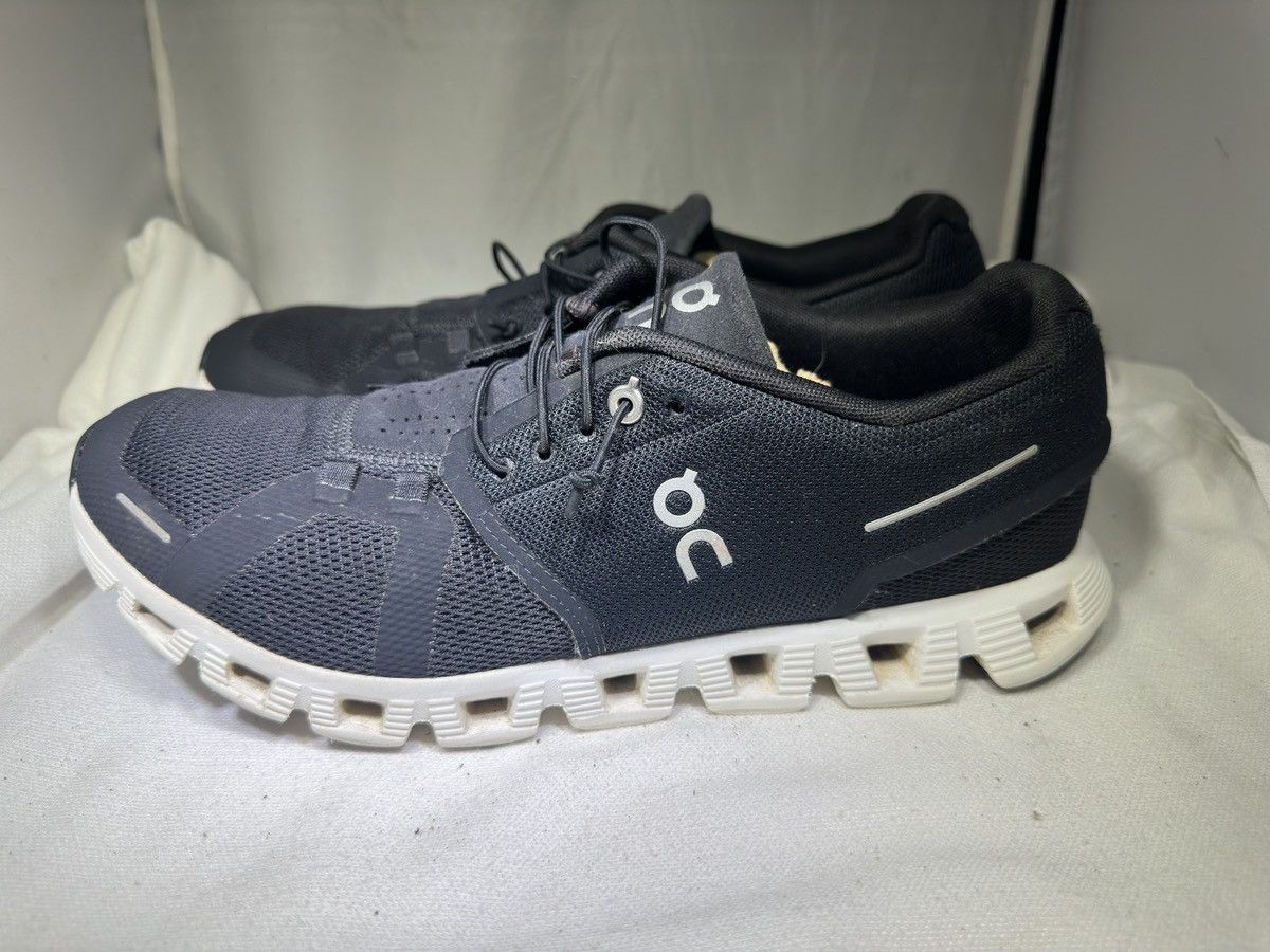 On PreOwned On Running Classic Black White Running Women's 11 Size US 11 / IT 41 - 1 Thumbnail