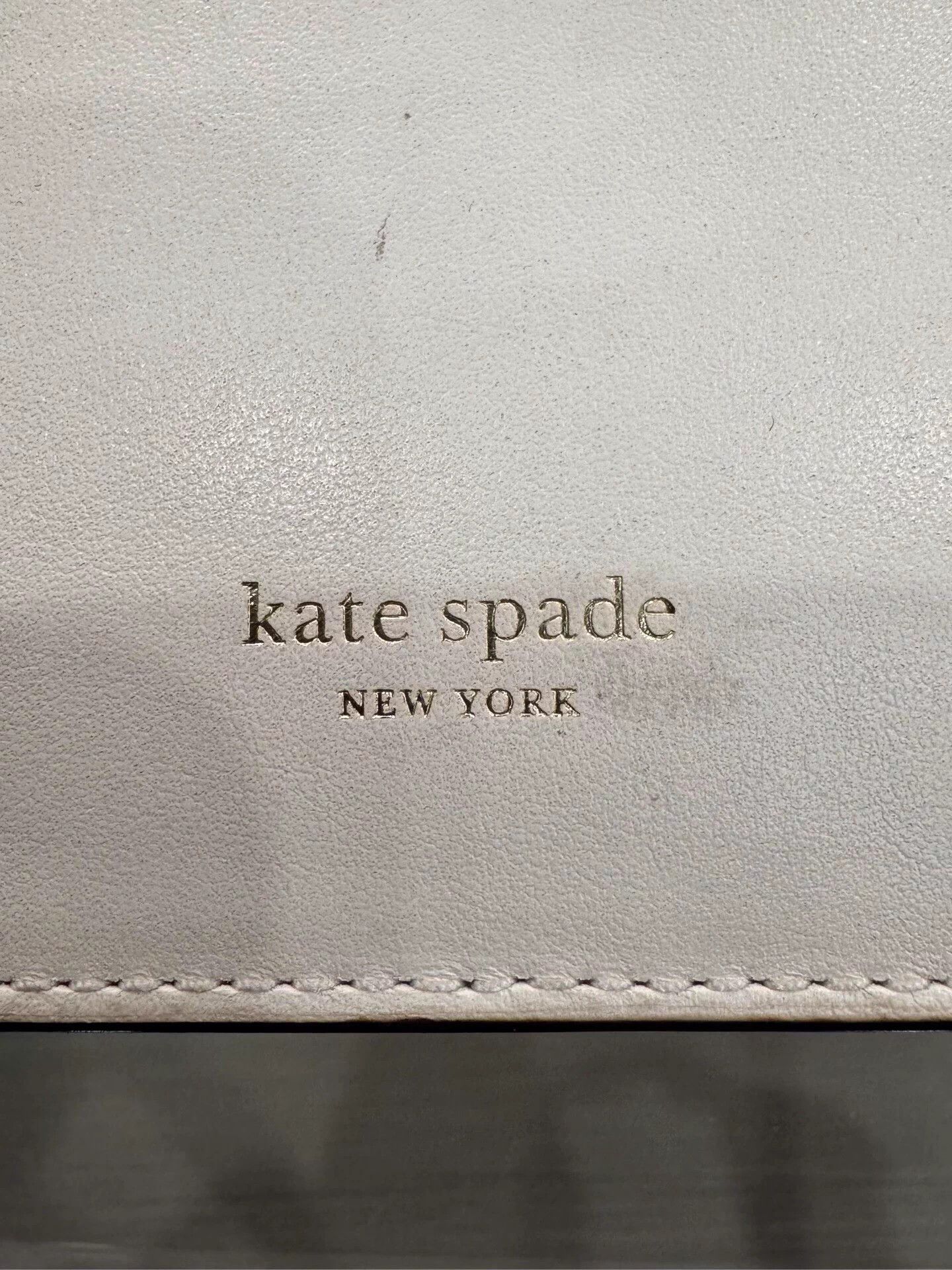 Kate Spade Kate Spade White Silver Spade Heart Logo Pleated Bag Size ONE SIZE - 7 Thumbnail