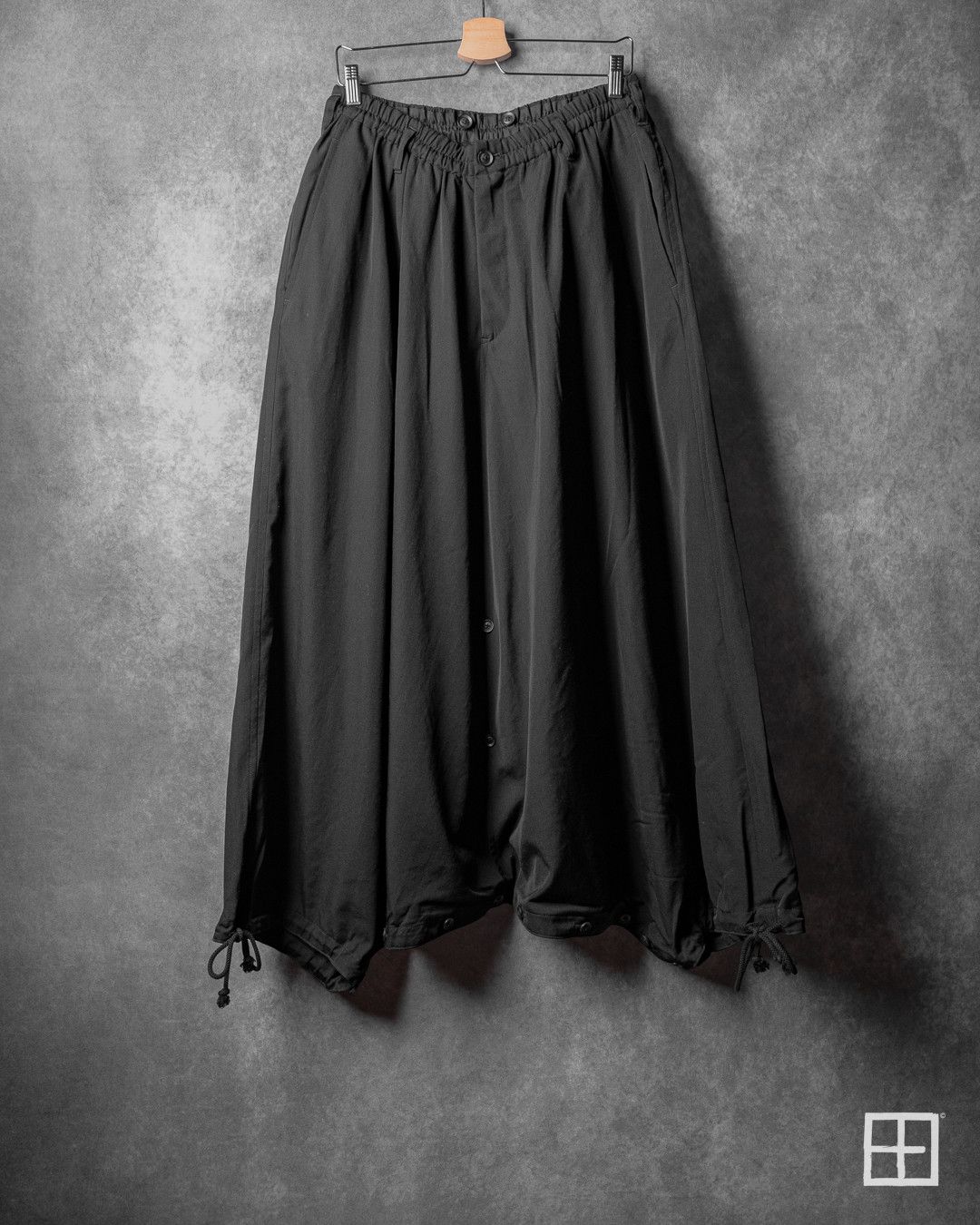 Yohji Yamamoto Yohji Yamamoto Pour Homme AW18 Runway Sarouel Skirt Pants Size US 32 / EU 48 - 3 Thumbnail