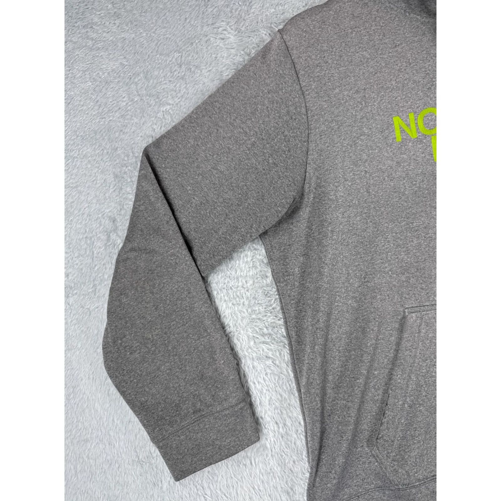The North Face The North Face Hoodie Men XL Gray Pullover Pockets Hike READ Size US XL / EU 56 / 4 - 3 Thumbnail