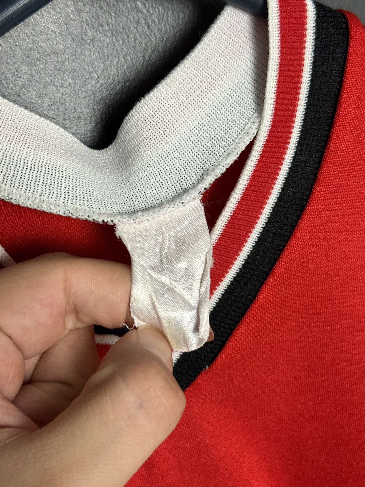 Vintage KIDS Manchester United 84/86 Home Football Jersey Size US XS / EU 42 / 0 - 24 Thumbnail