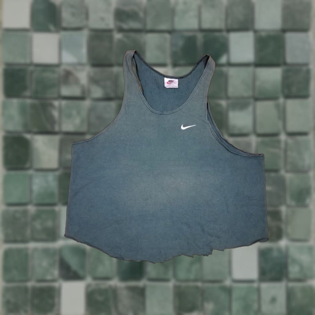 Nike VINTAGE Nike GREEN SUN FADED STICH SWOOSH TANK TOP L SZ Medium? Size US L / EU 52-54 / 3 - 1 Thumbnail