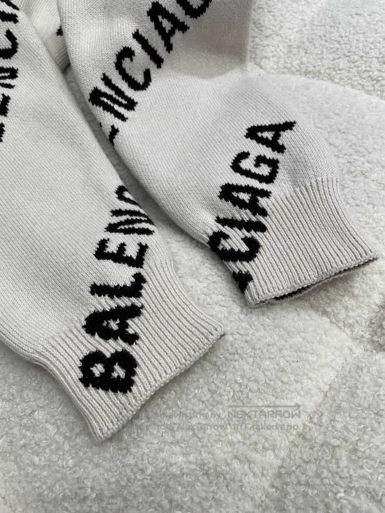 Balenciaga Balenciaga White danmu sweater size s Size US S / EU 44-46 / 1 - 7 Thumbnail