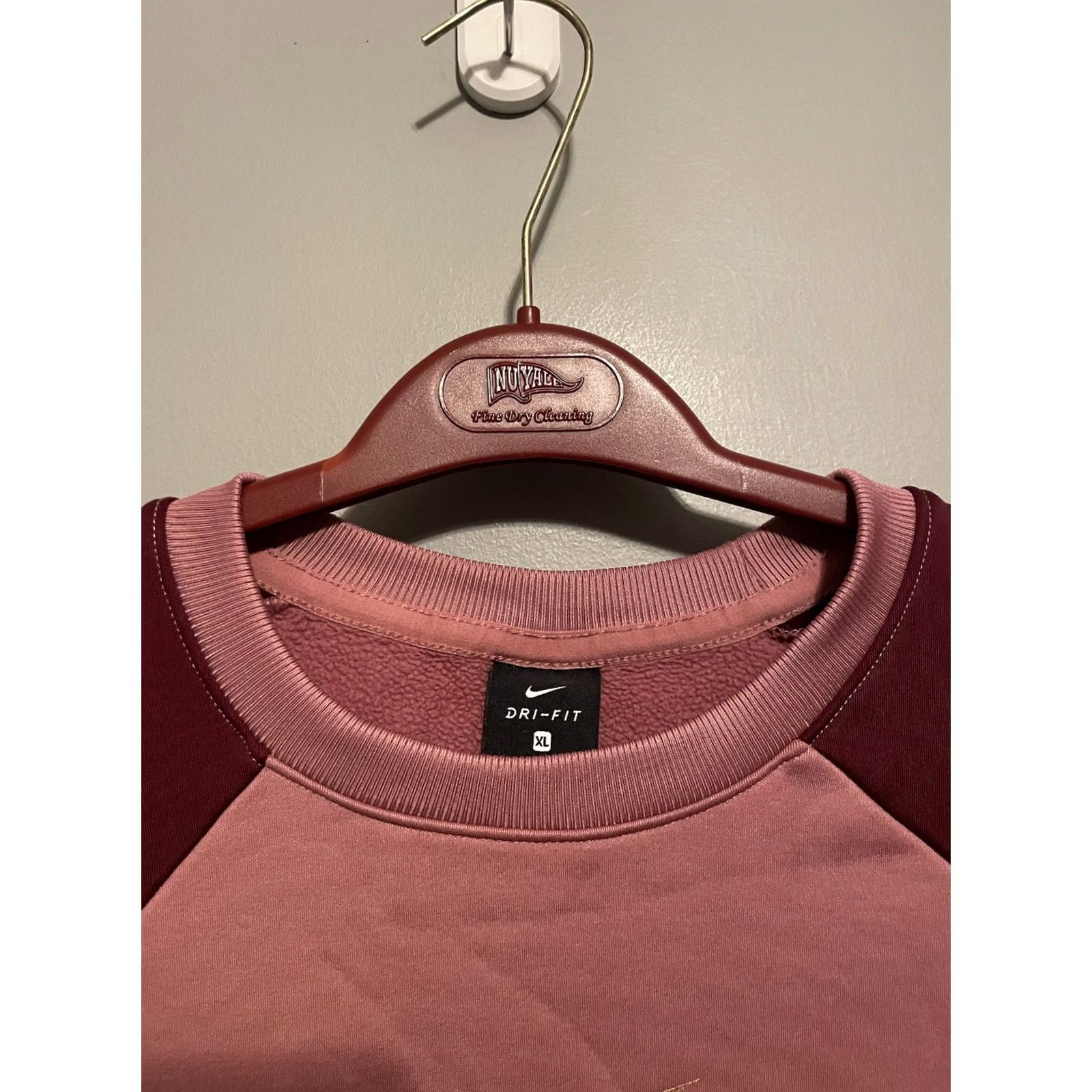 Nike Nike Therma-Fit Sweatshirt Mens XL Pullover Pink Baseball Sleeve E382 Size US XL / EU 56 / 4 - 3 Thumbnail