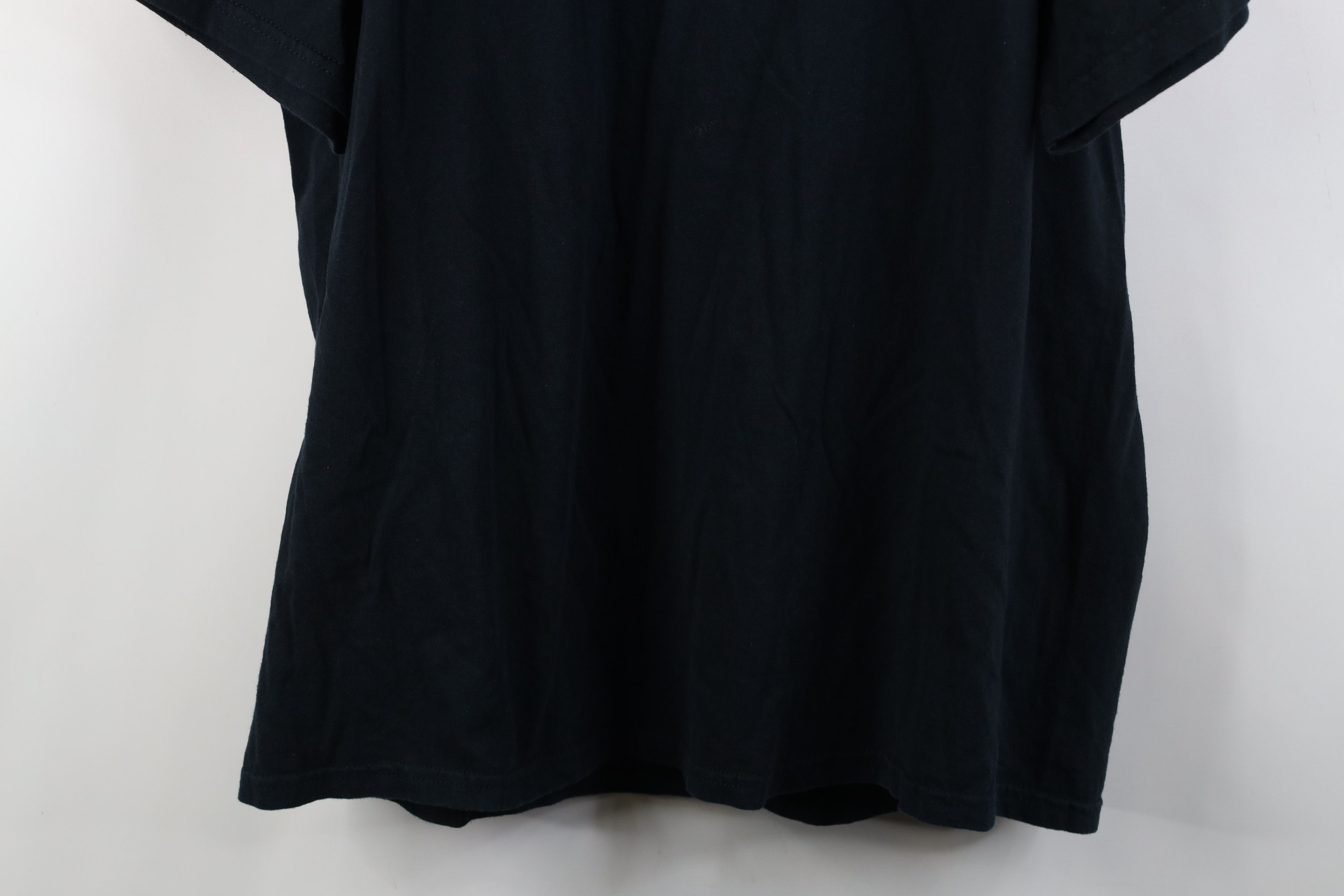 Vintage Vintage Y2K Live On On Star Navigation Car Sleeve T-Shirt Size US XL / EU 56 / 4 - 12 Thumbnail