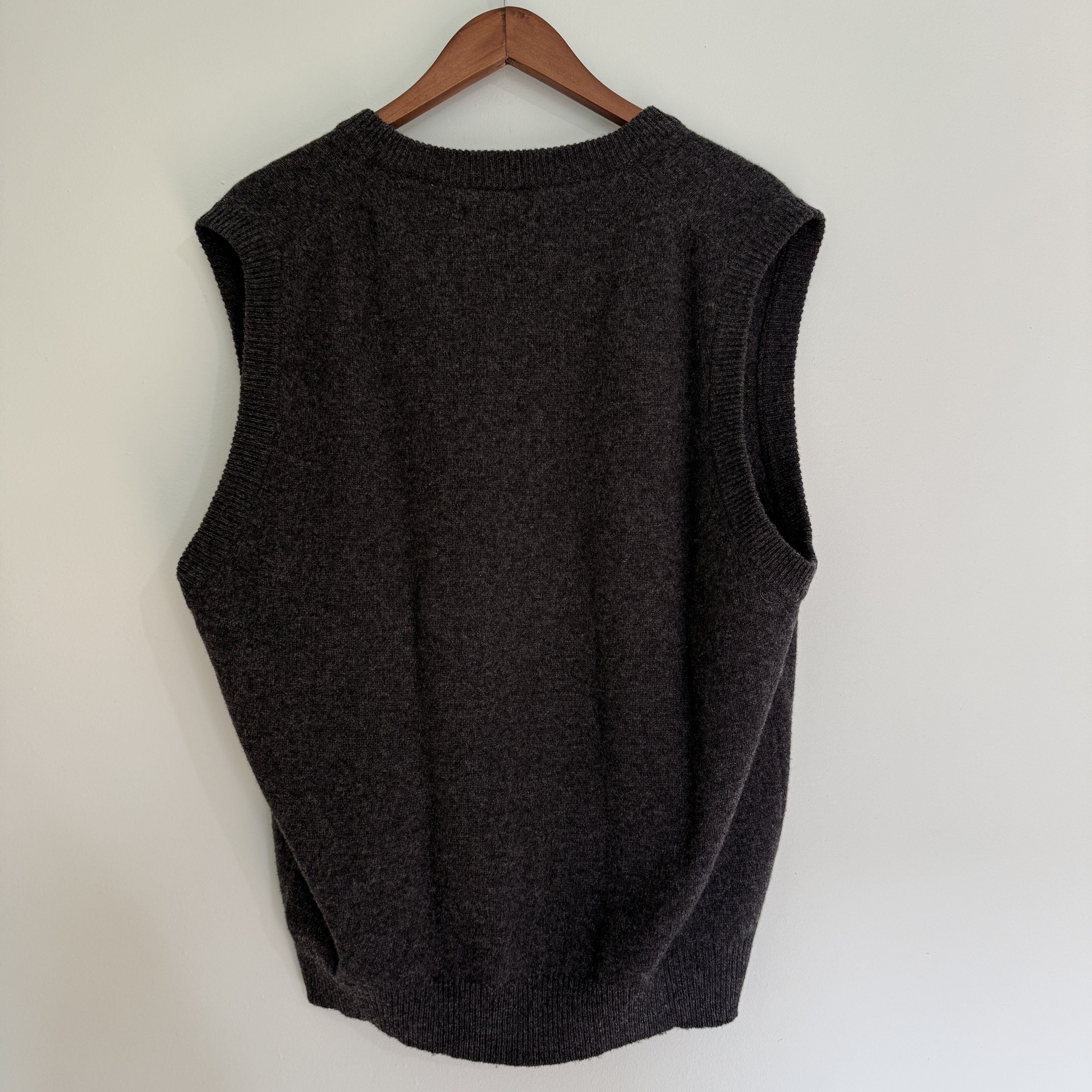 Other Clubfellow 100% Lambswool Dark Academia Sweater Vest Size US L / EU 52-54 / 3 - 2 Thumbnail