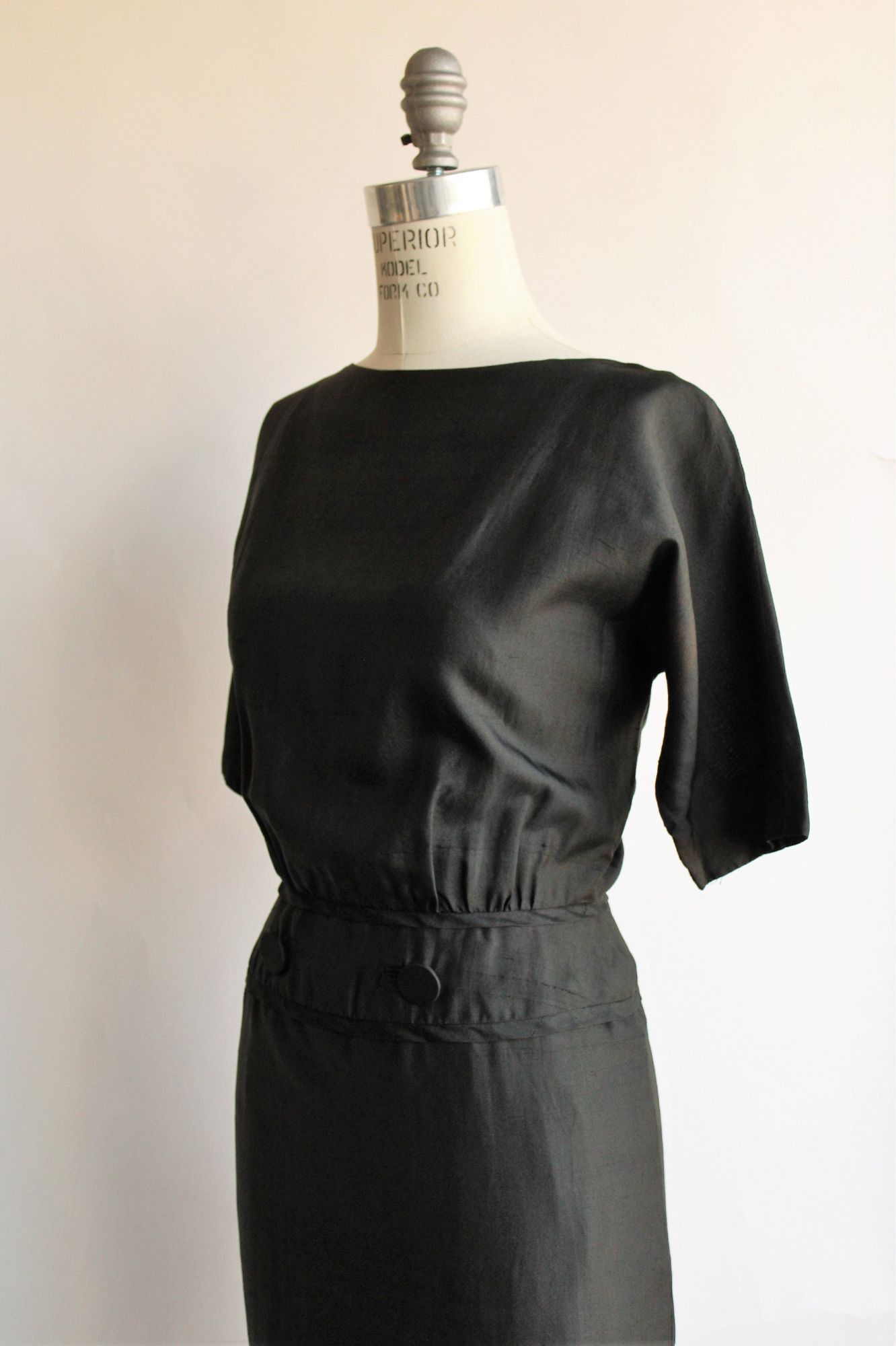 Vintage Vintage 1950s 1960s Dress, Carl Naftal Black Dupioni Silk Li Size M / US 6-8 / IT 42-44 - 7 Thumbnail