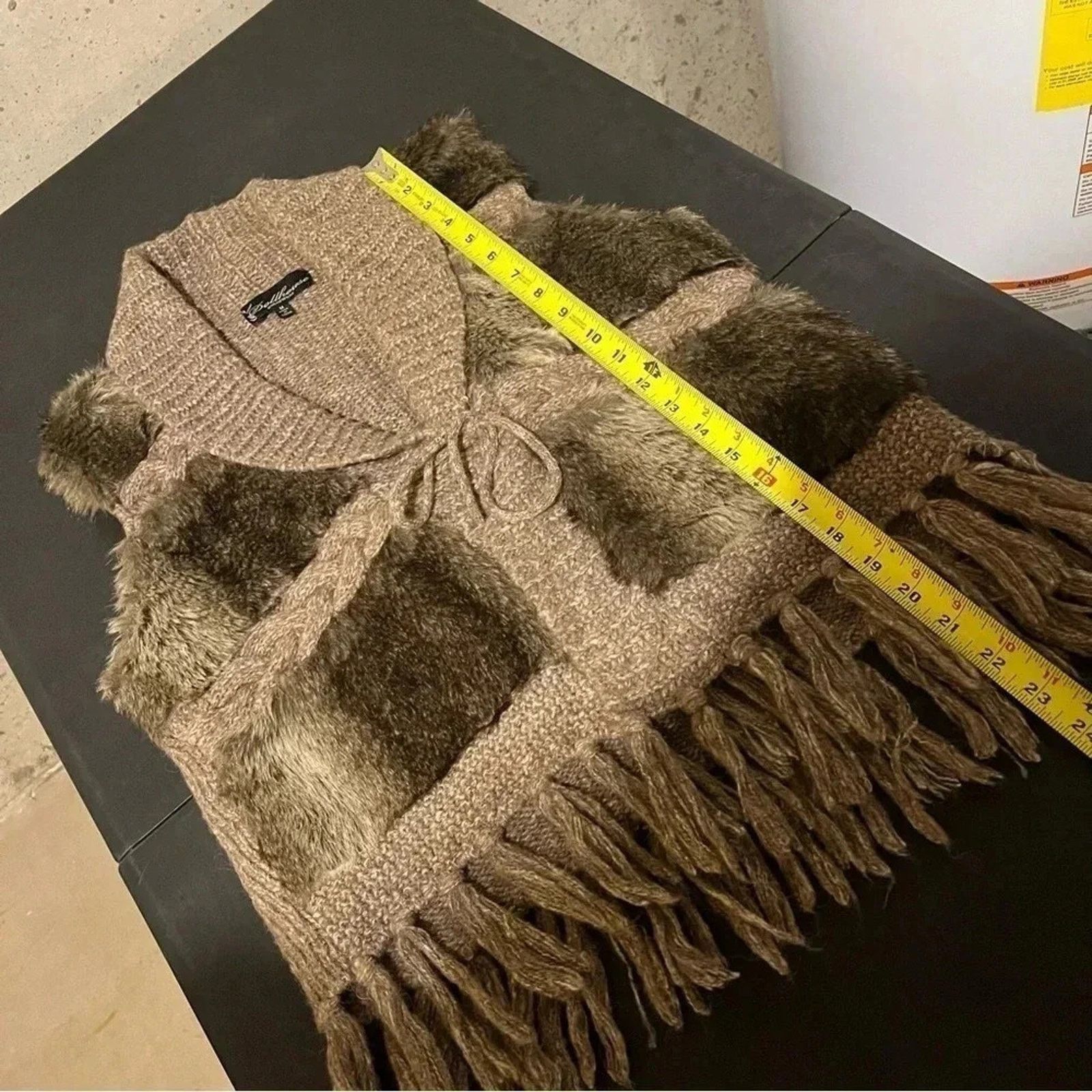 Other Dollhouse Faux Fur Knit Blend Cropped Fringe Vest sz M Boho Size M / US 6-8 / IT 42-44 - 9 Thumbnail
