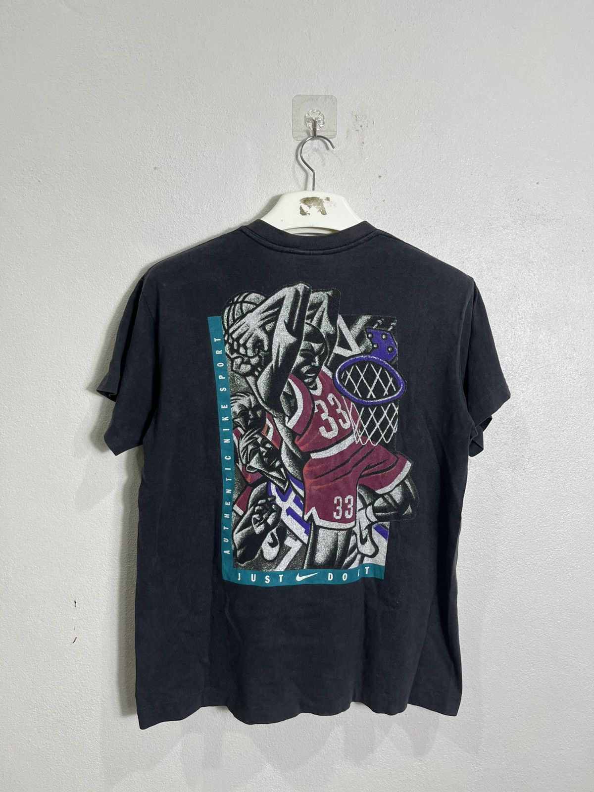 Vintage Vintage 90s NIKE DUNK Tshirt Size US S / EU 44-46 / 1 - 1 Thumbnail