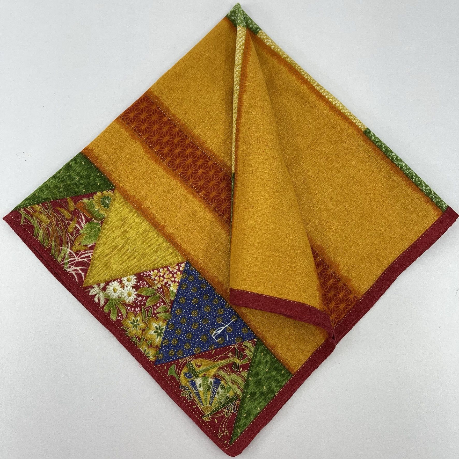 Japanese Brand × Vintage Vintage Japanese Nice Design Furoshiki Handkerchief - 5018 Size ONE SIZE - 1 Thumbnail