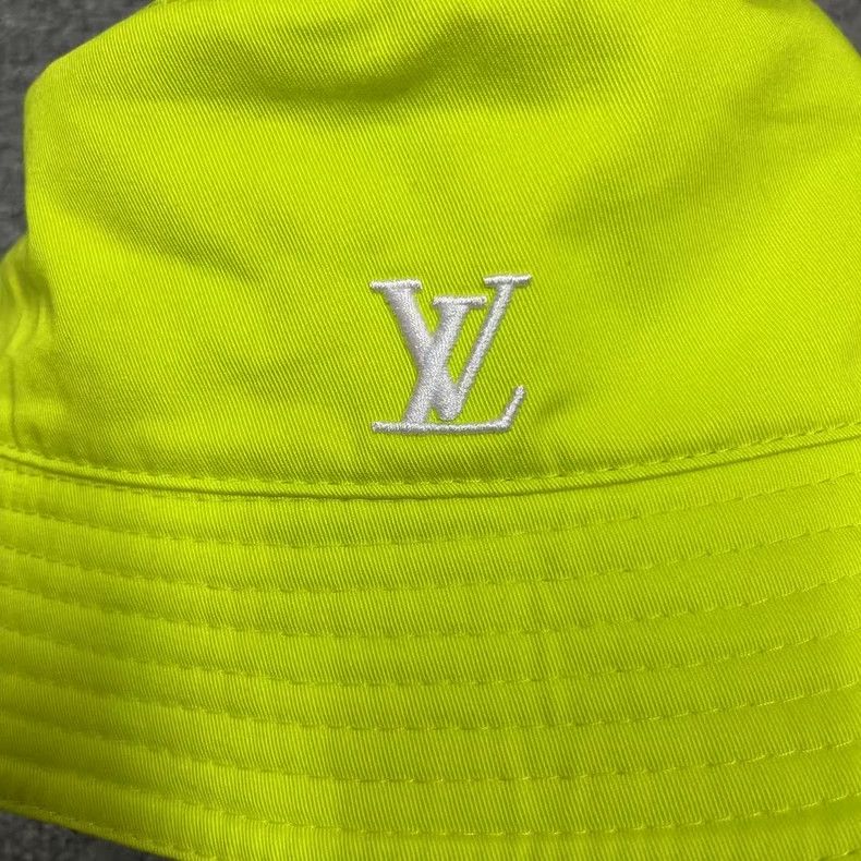 Louis Vuitton Louis Vuitton Cyan logo fisherman's hat Size ONE SIZE - 5 Thumbnail