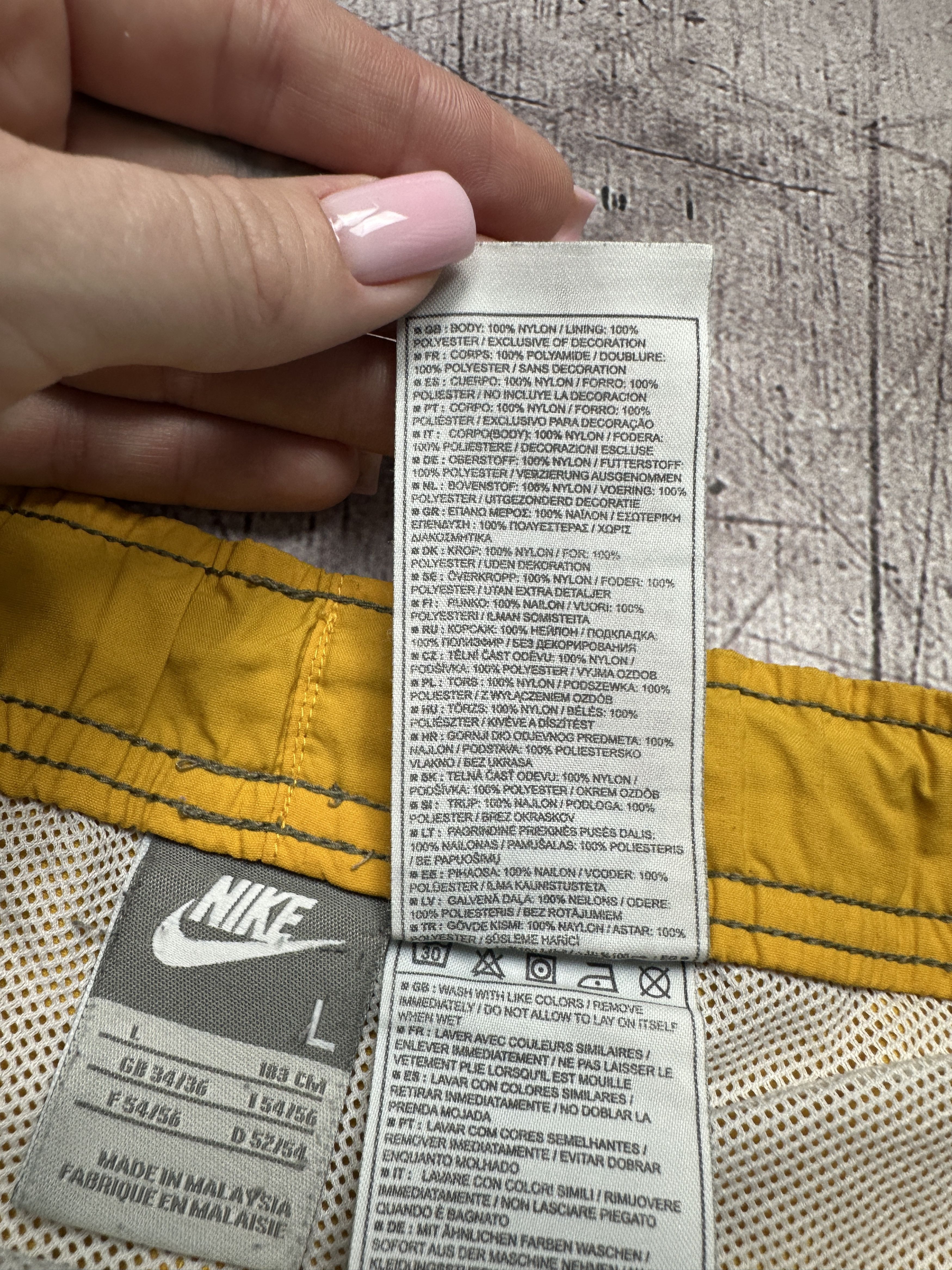 Nike Nike Vintage Mens Nylon Swimming Shorts Size US 34 / EU 50 - 6 Thumbnail