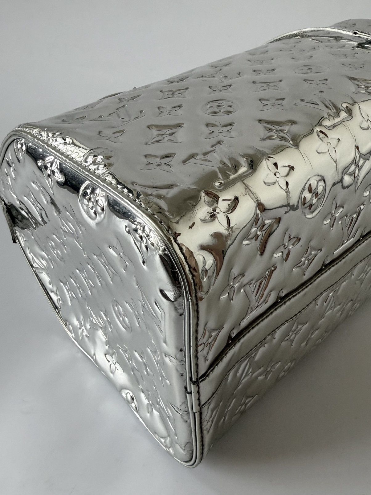 Louis Vuitton Louis Vuitton Limited Silver Monogram Miroir Speedy 30 Bag Size ONE SIZE - 10 Thumbnail