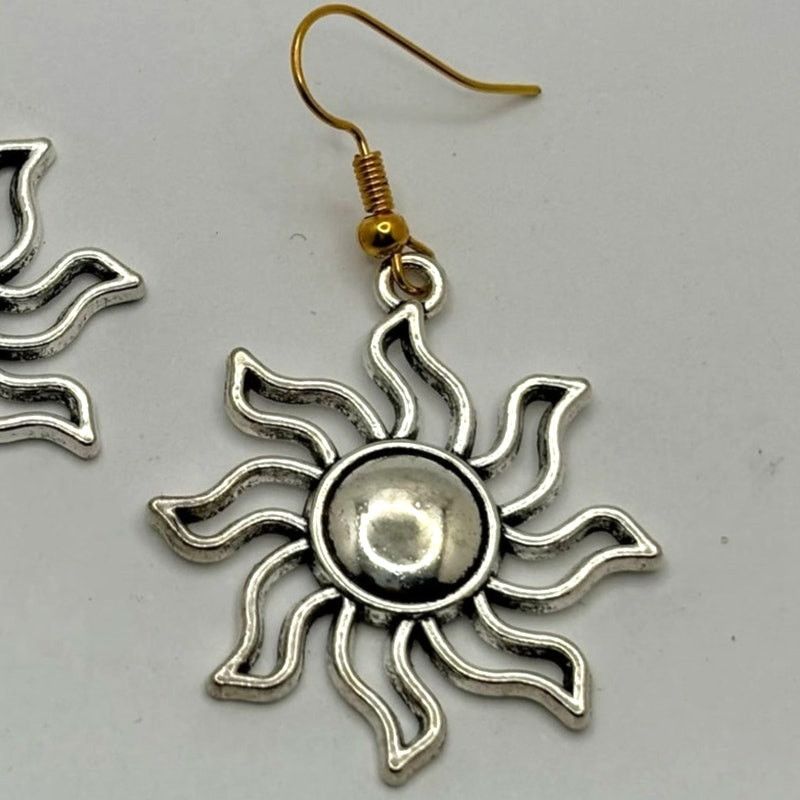 Other Gold & Silver Sun Earrings Size ONE SIZE - 2 Thumbnail