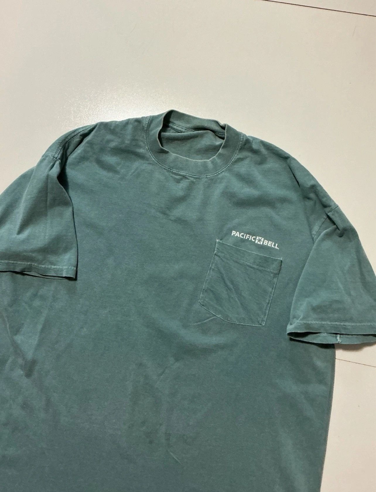 Other Lot Of 2 Pacific Bell Telecommunications Pocket T-Shirts Size US L / EU 52-54 / 3 - 6 Thumbnail
