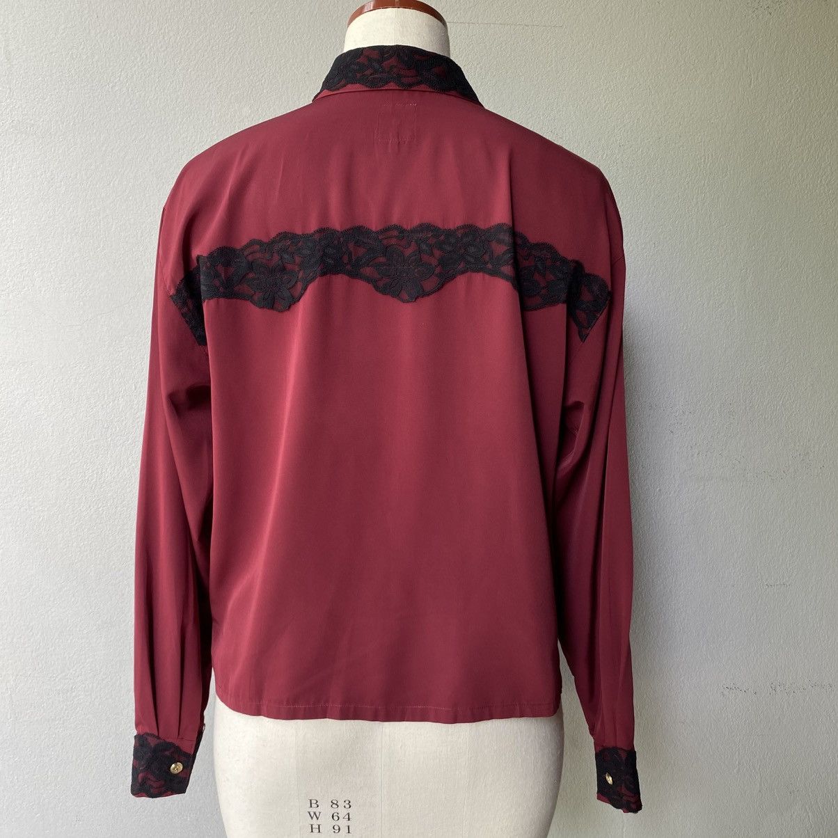 Moschino MOSSCHINO Red Lace Trimmed Shirt Size M / US 6-8 / IT 42-44 - 2 Thumbnail