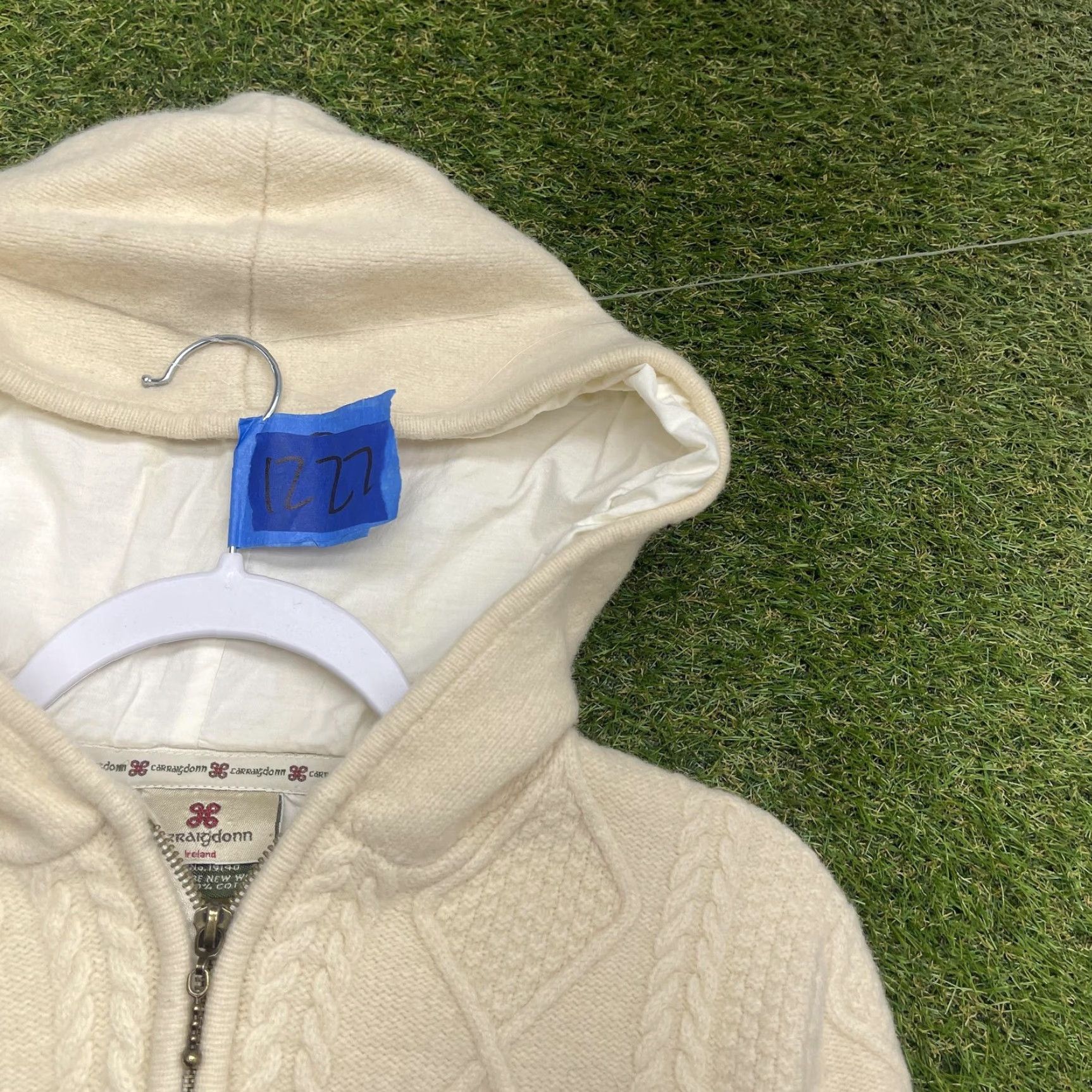 Vintage VINTAGE Carraig Donn Jacket Womens M White Wool Hooded Aran Knit Full Zip Ireland Size M / US 6-8 / IT 42-44 - 2 Thumbnail
