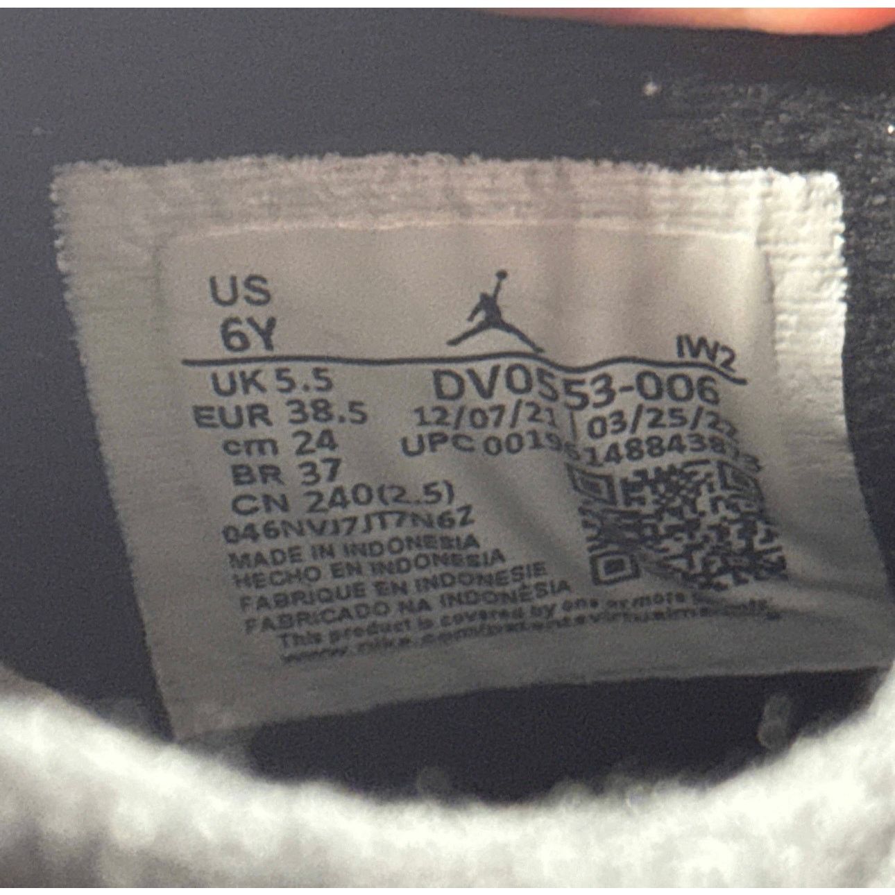 Jordan Brand × Nike Size 6 - Air Jordan 4 Retro SE GS Black Canvas Men's Shoes Size US 6 / EU 39 - 7 Thumbnail