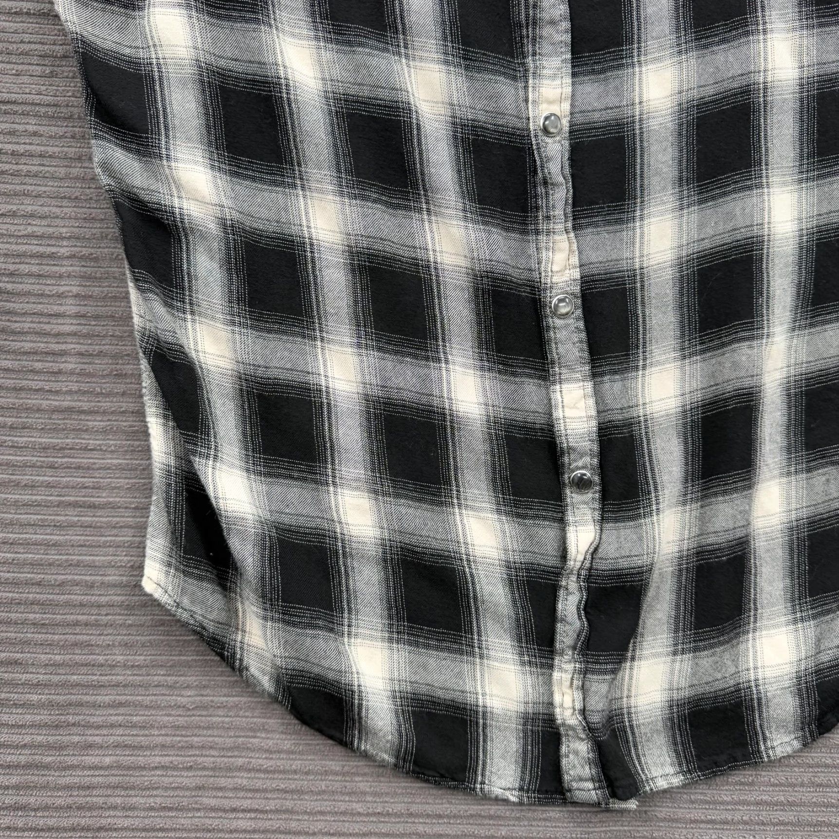YoungLA YoungLA Shirt Mens Large Black White Plaid Flannel Pearl Snap Casual Western Button-Up Long Sleeve Size US L / EU 52-54 / 3 - 5 Thumbnail